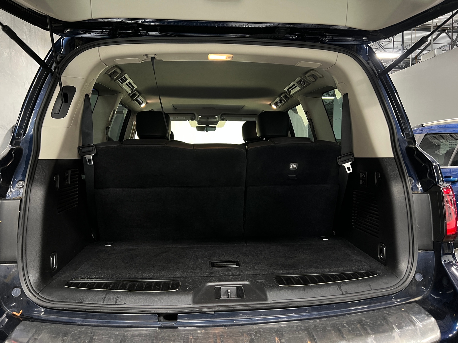 Thumbnail: 2021 INFINITI QX80 - 6