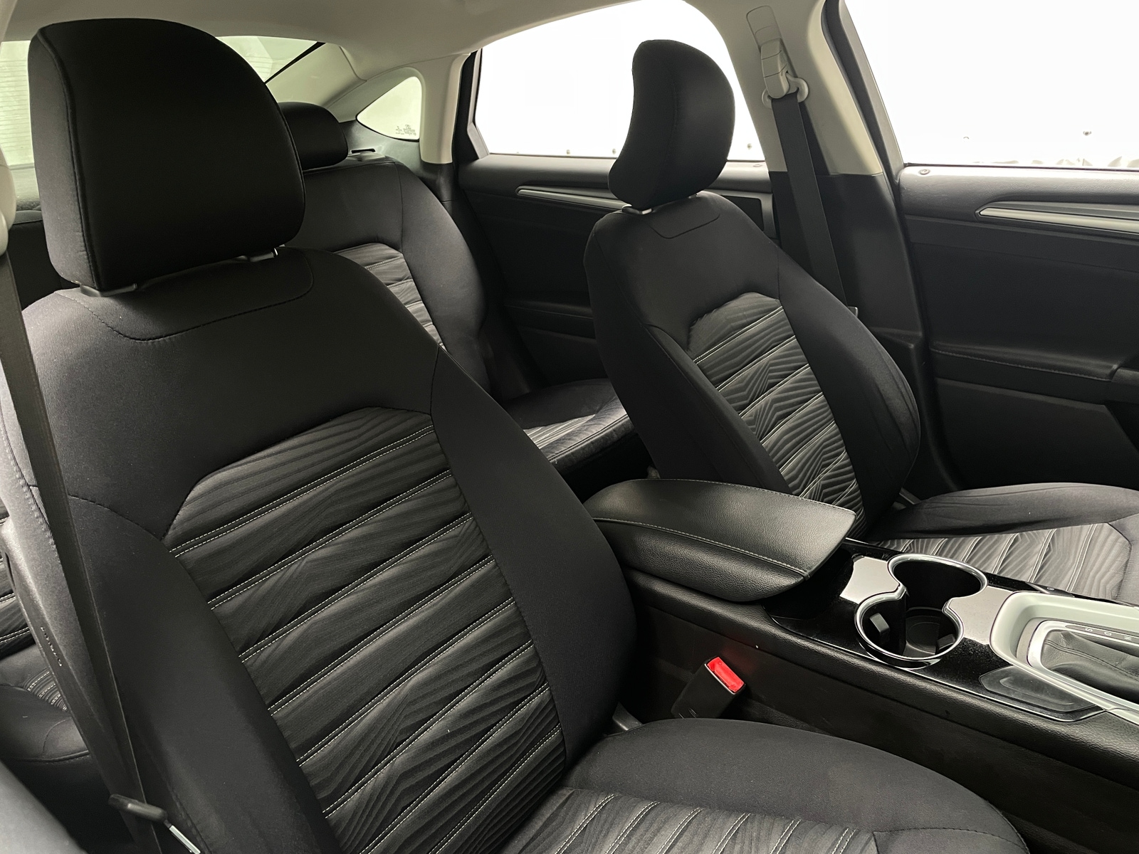 Thumbnail: 2016 Ford Fusion - 2