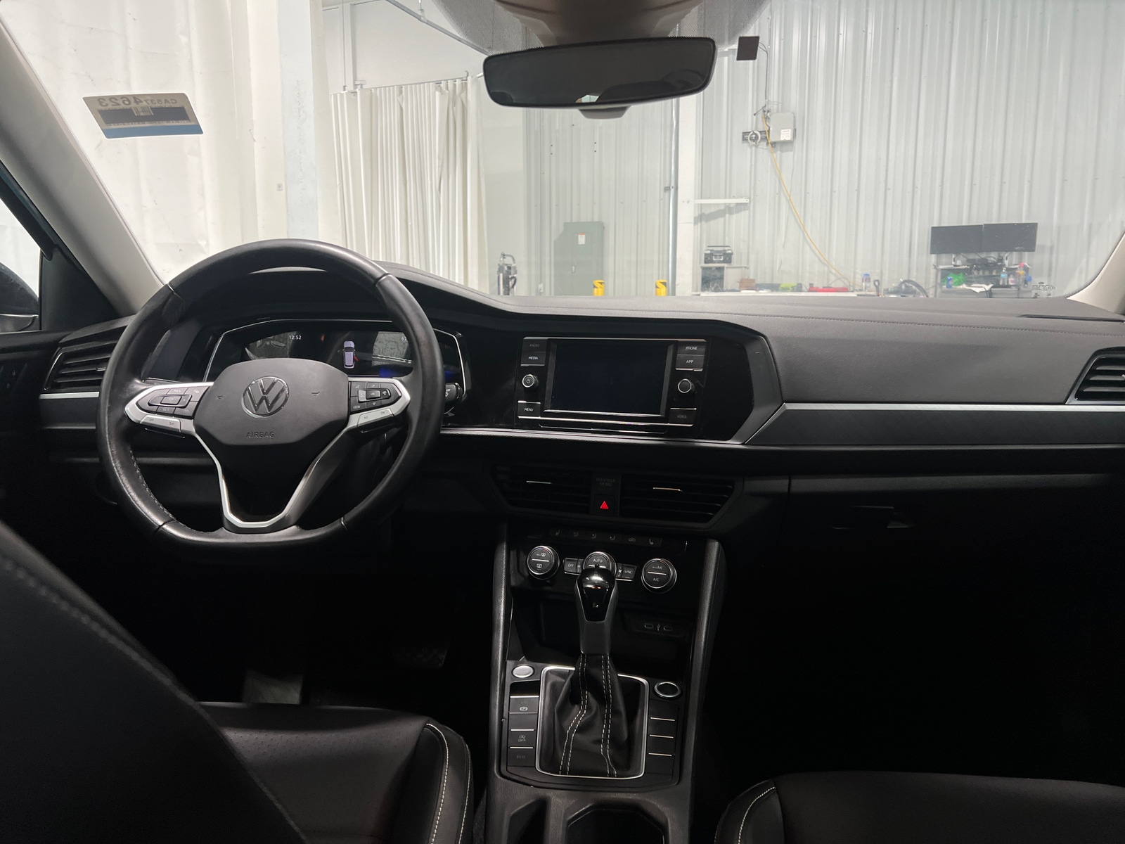 Thumbnail: 2023 Volkswagen Jetta - 2