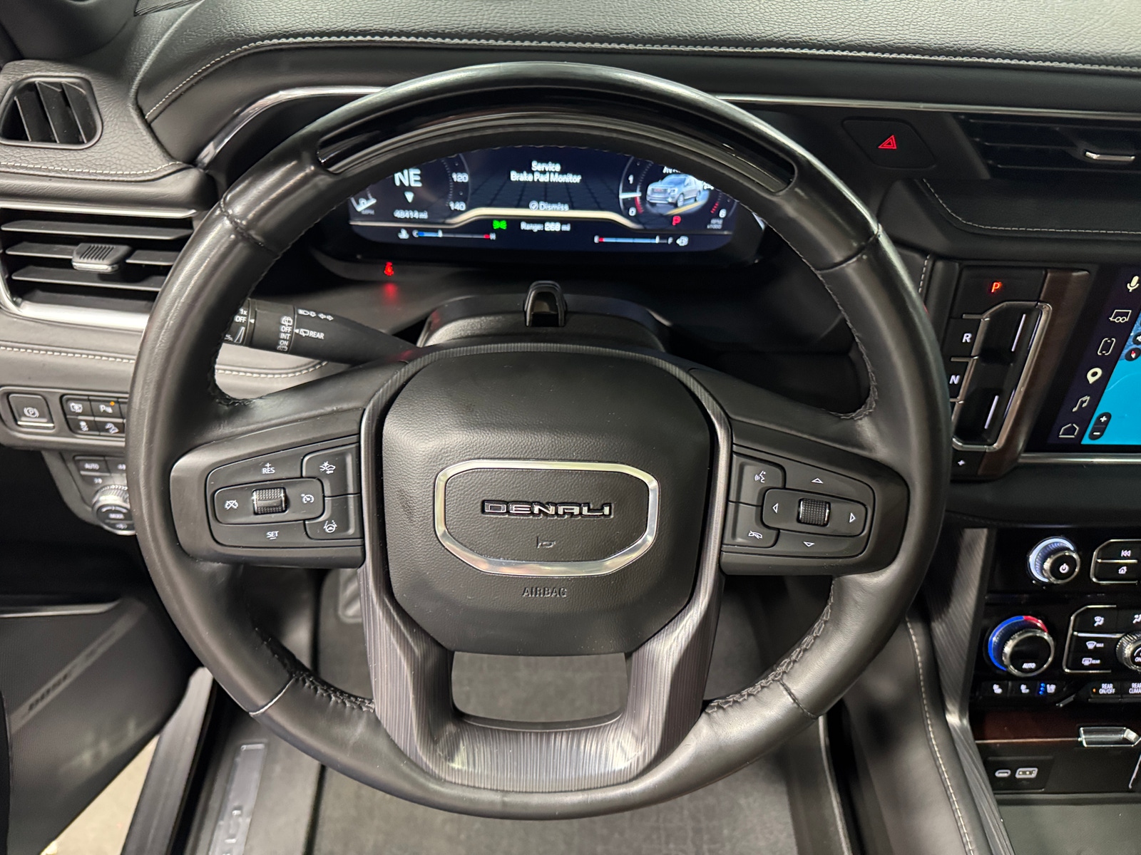 Thumbnail: 2023 GMC Yukon XL - 4