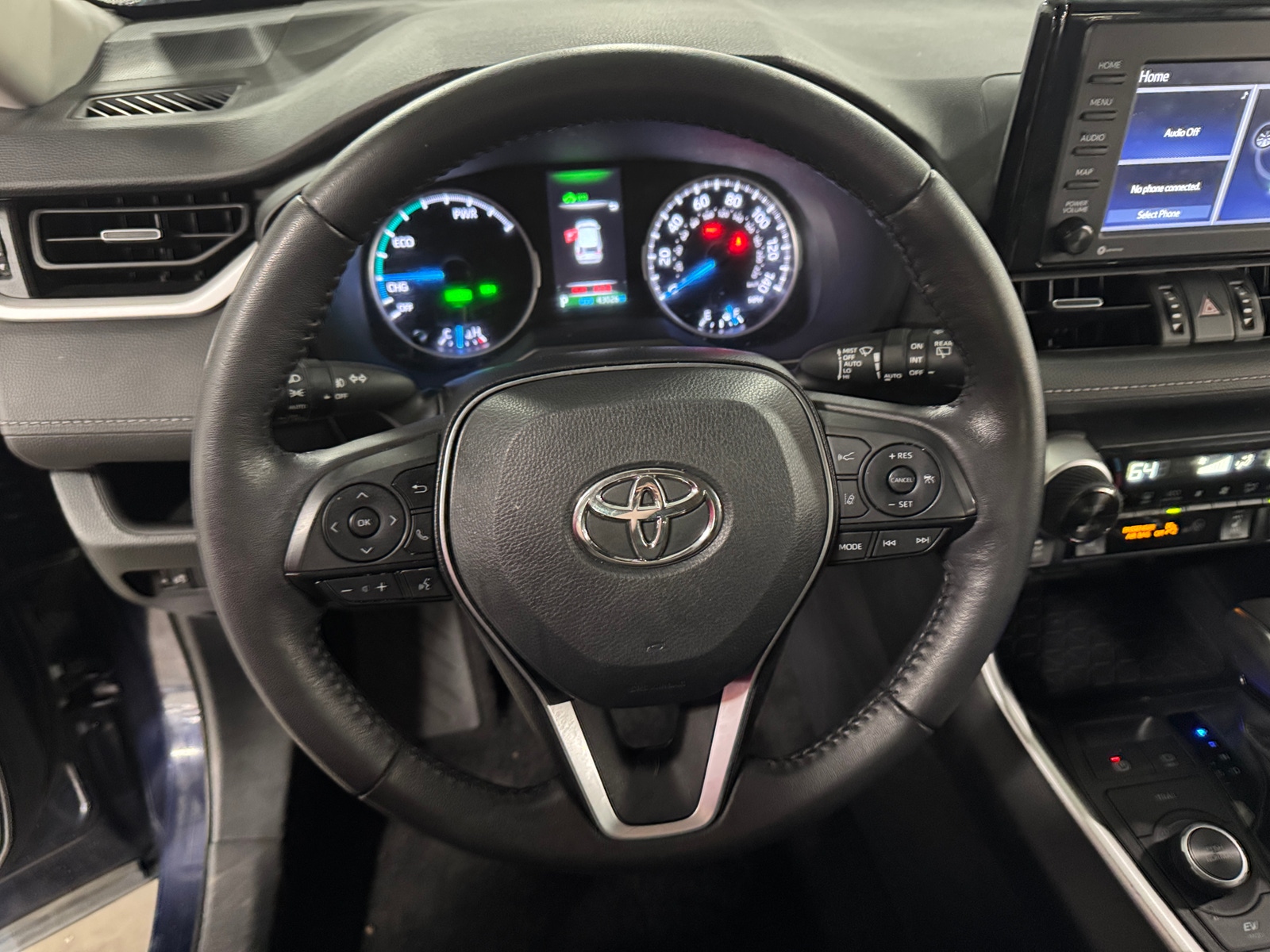 Thumbnail: 2022 Toyota RAV4 - 4
