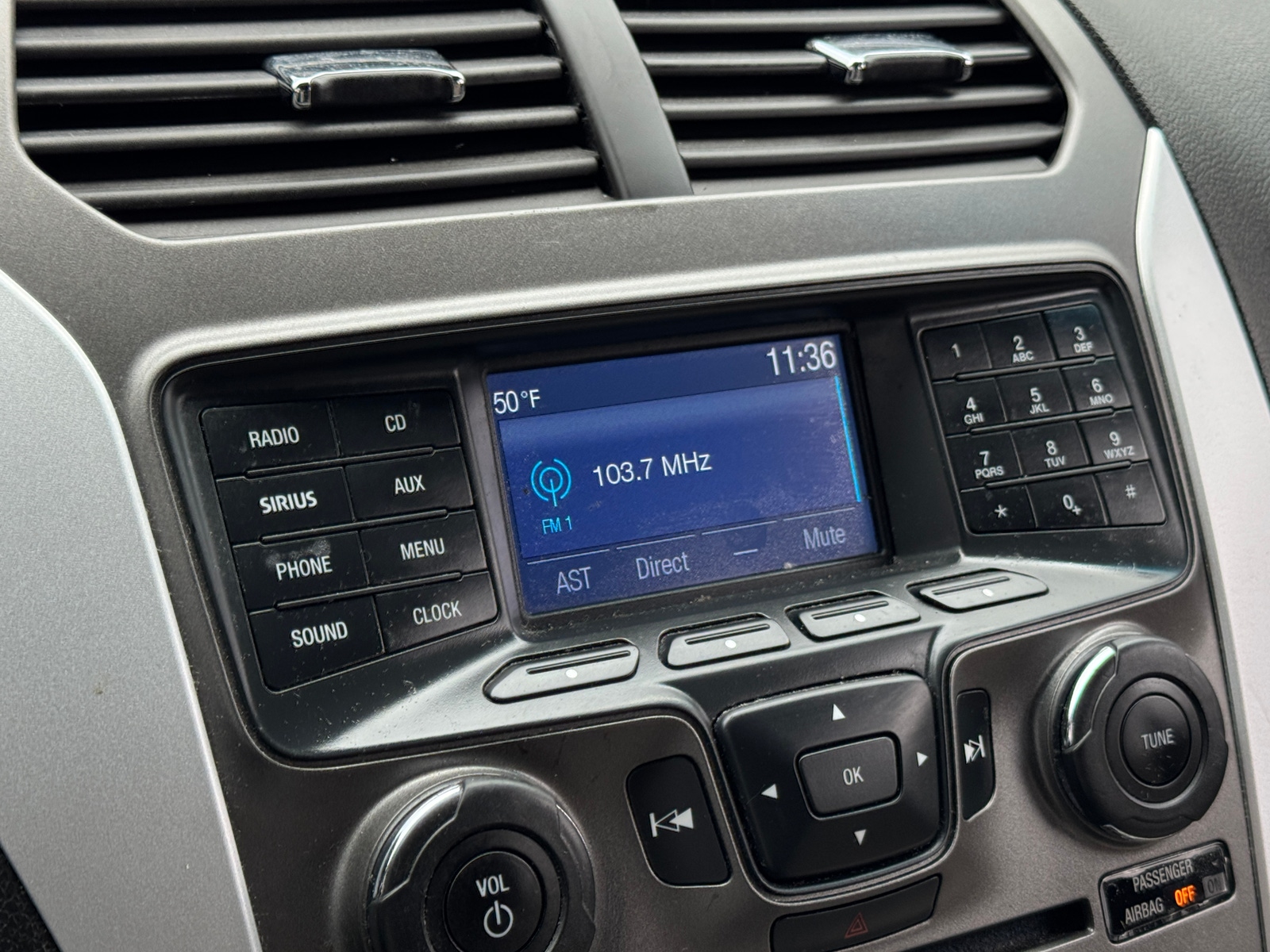 Thumbnail: 2015 Ford Explorer - 4