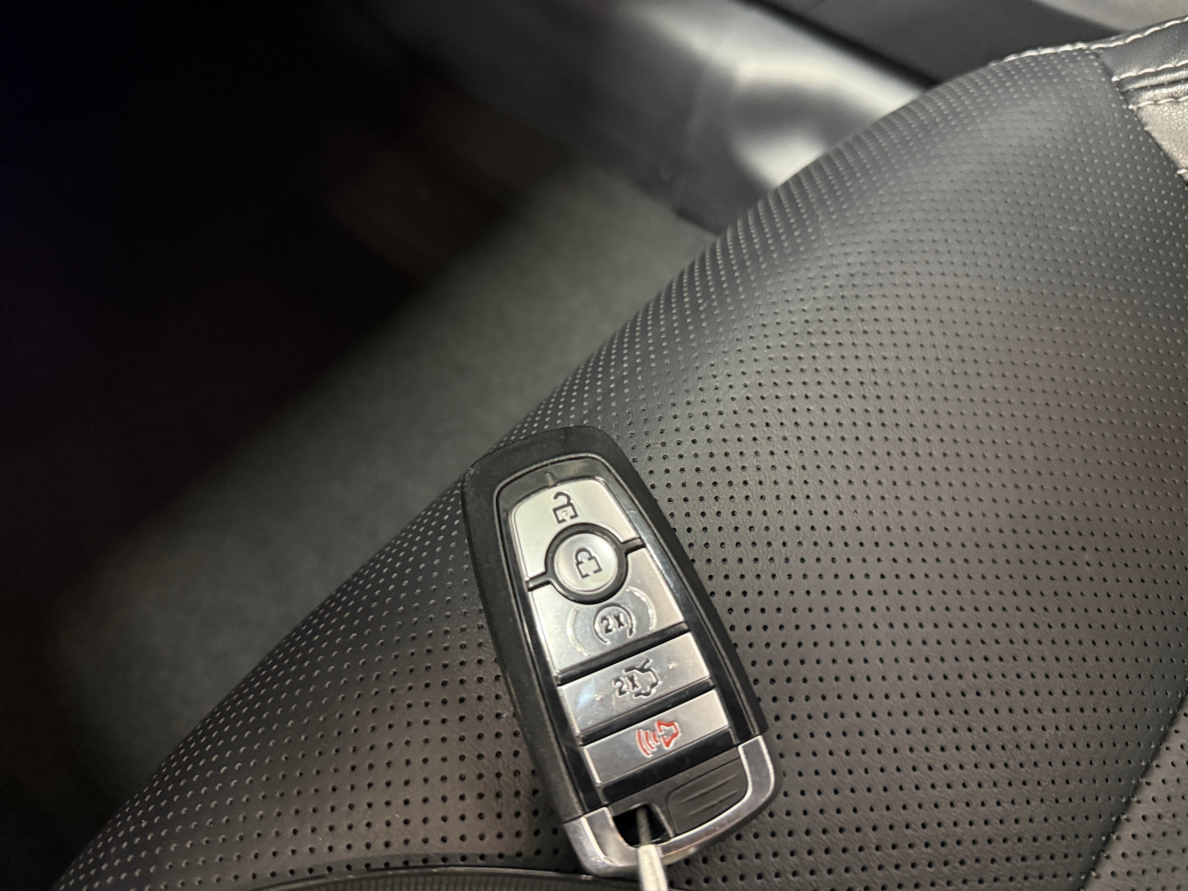 2025 Ford Mustang GT Premium - Photo 11