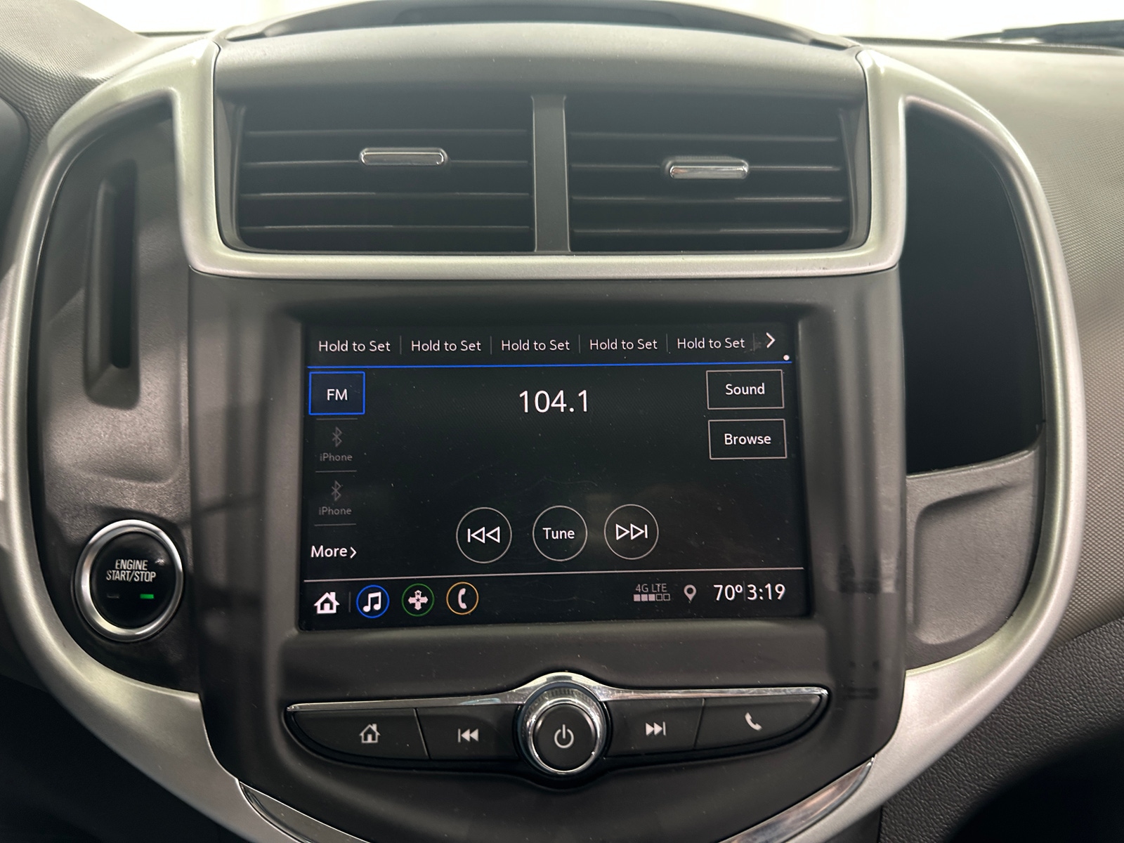 Thumbnail: 2020 Chevrolet Sonic - 4