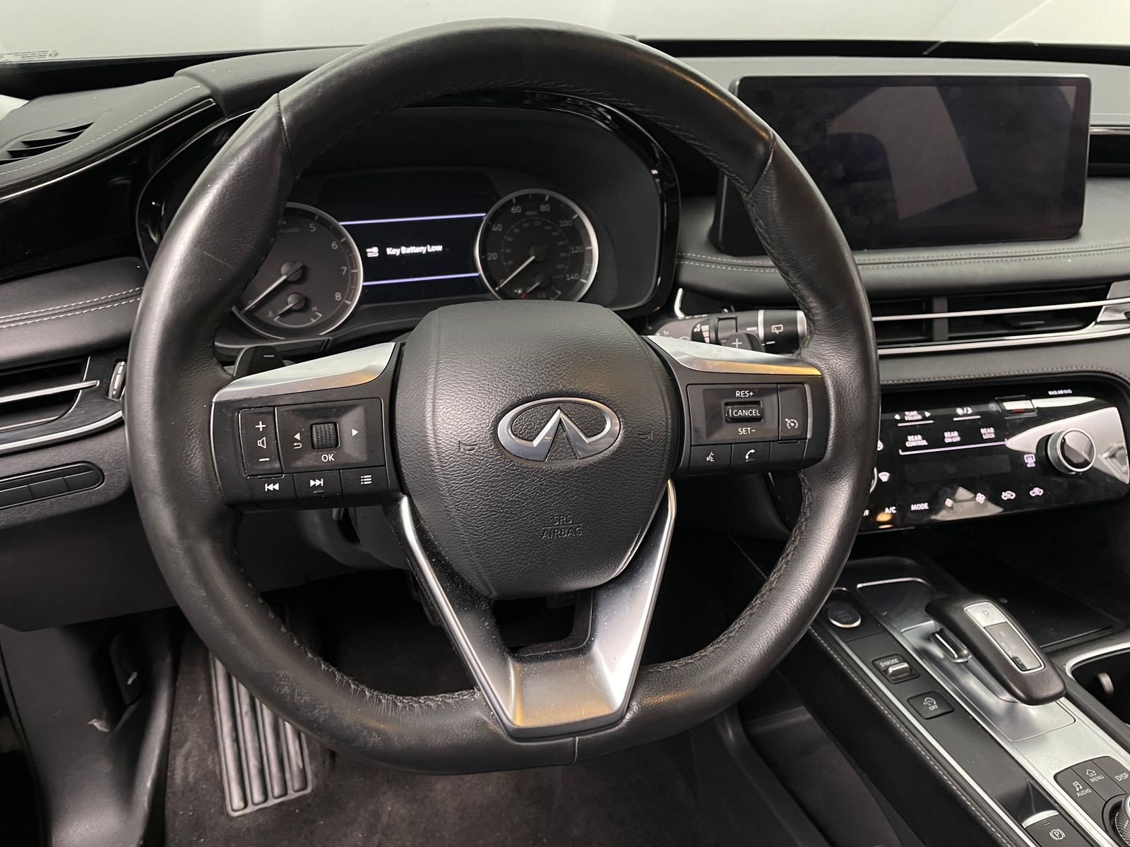 Thumbnail: 2023 INFINITI QX60 - 4