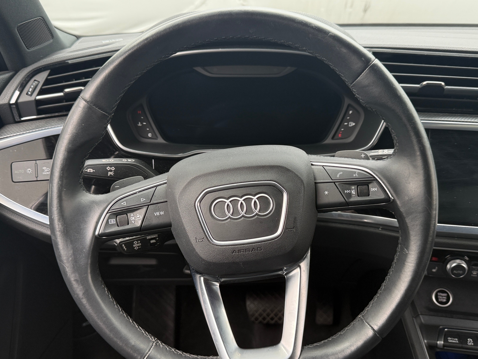 Thumbnail: 2021 Audi Q3 - 4