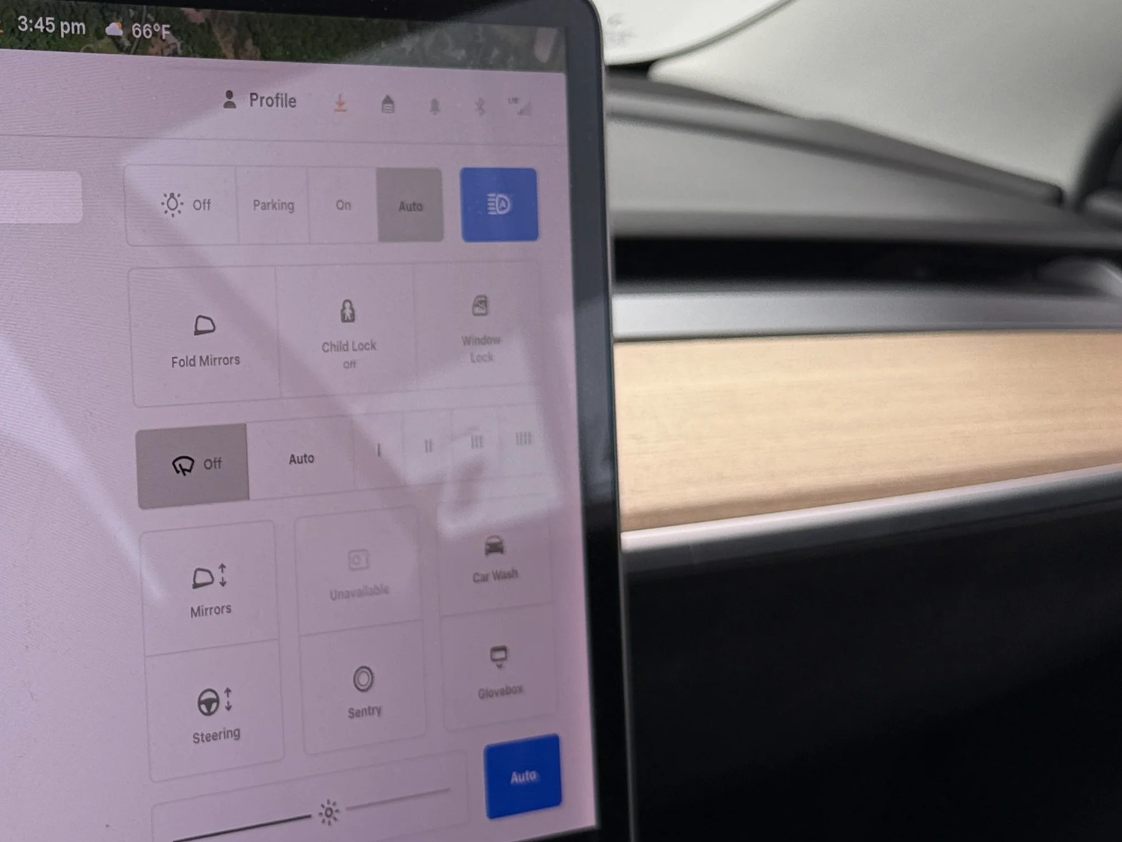 Thumbnail: 2020 Tesla Model 3 - 3
