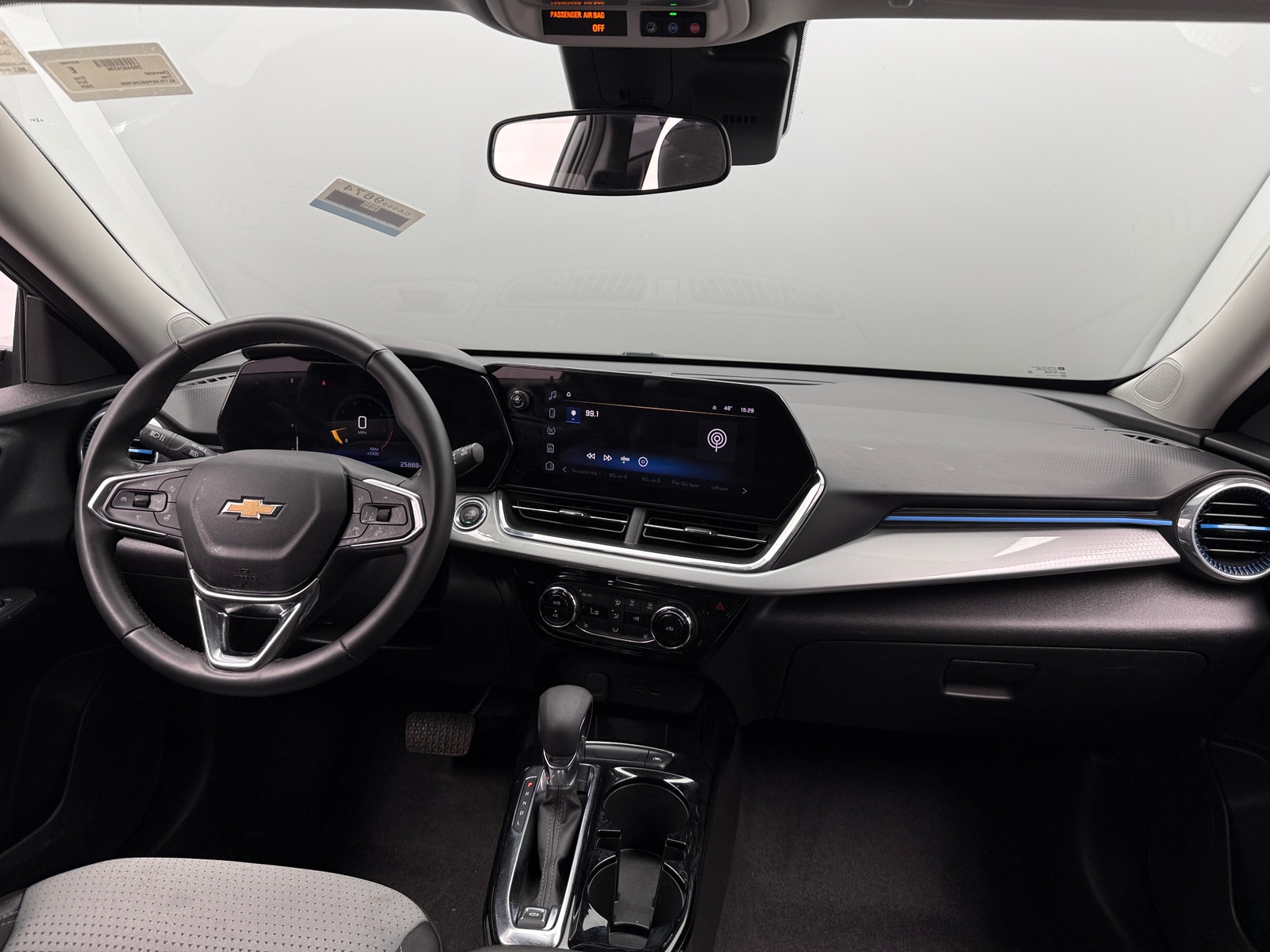 Thumbnail: 2025 Chevrolet Trax - 3
