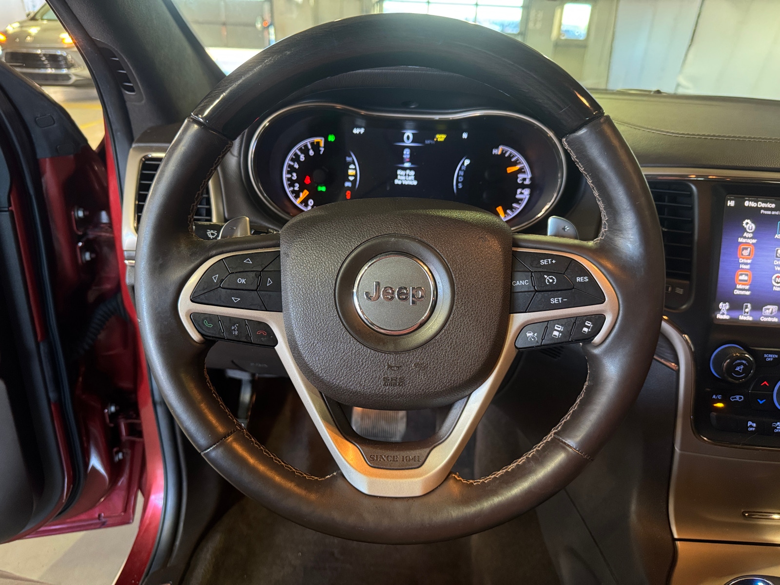 Thumbnail: 2014 Jeep Grand Cherokee - 4