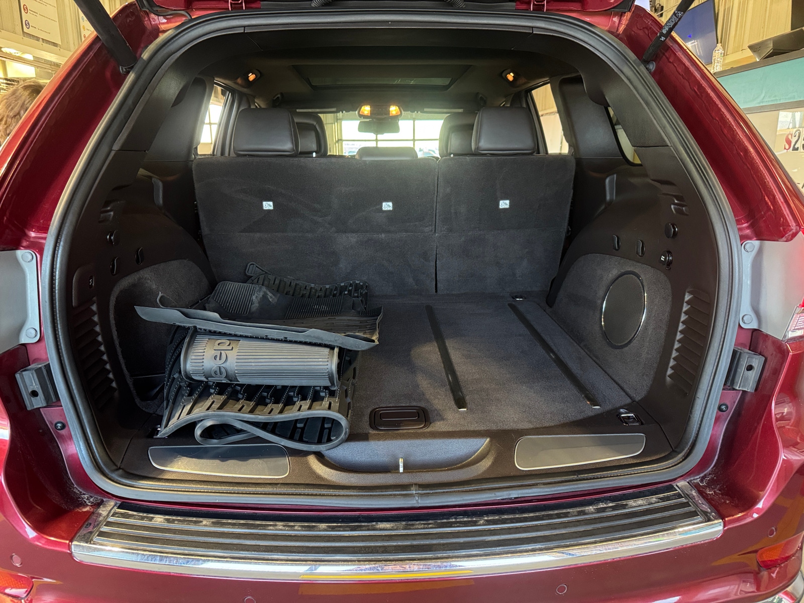 Thumbnail: 2014 Jeep Grand Cherokee - 6