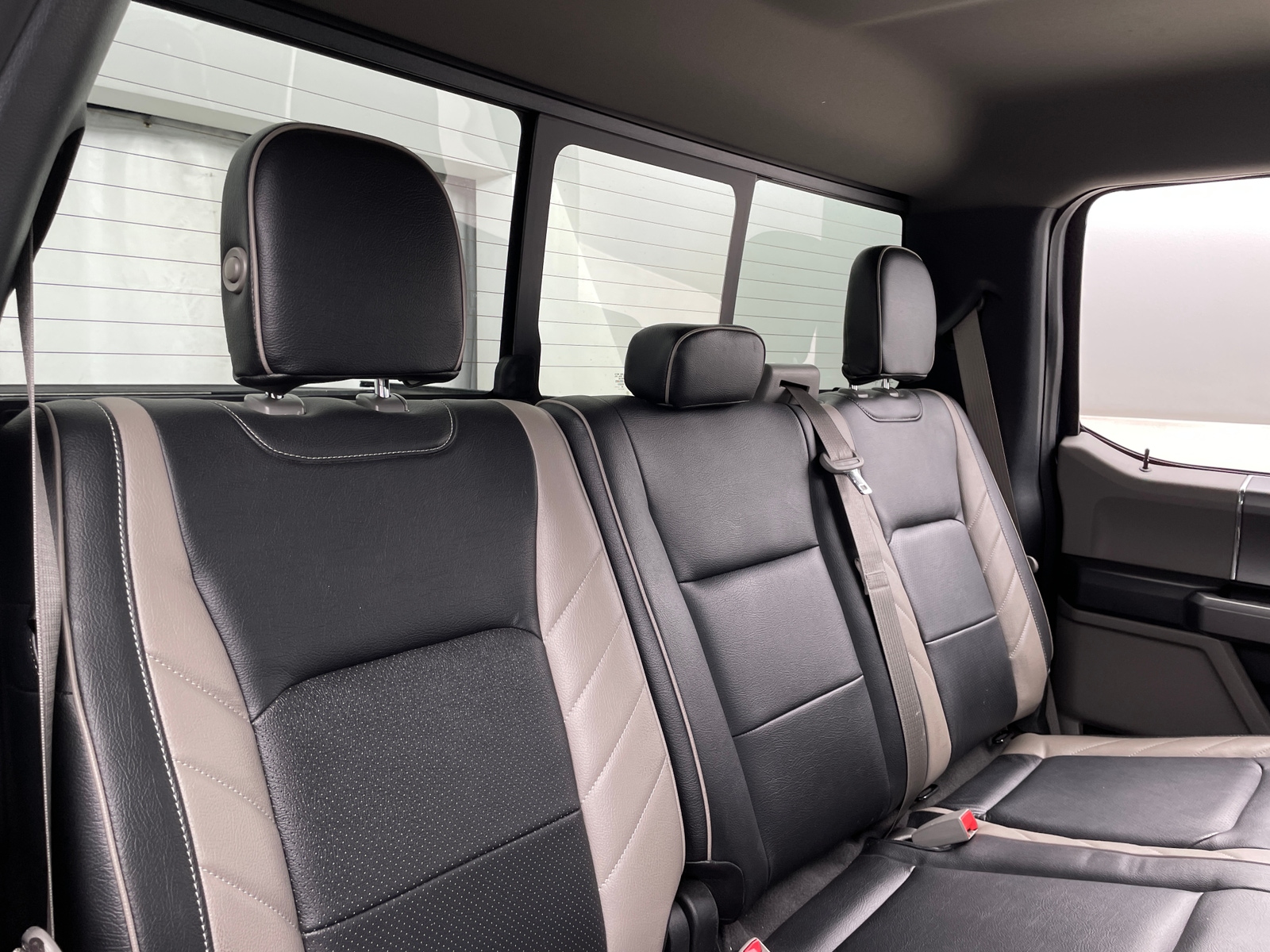 Thumbnail: 2019 Ford Econoline - 6