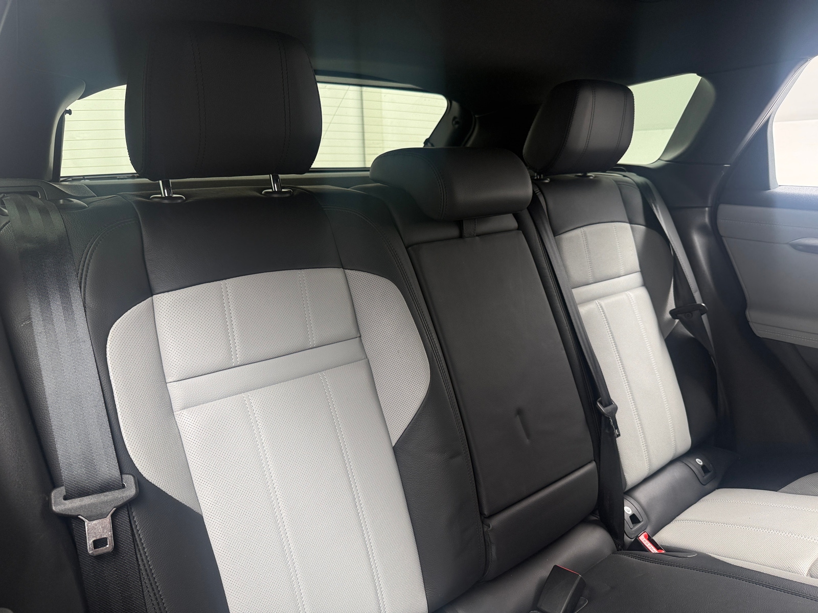 Thumbnail: 2020 Land Rover Range Rover Evoque - 5