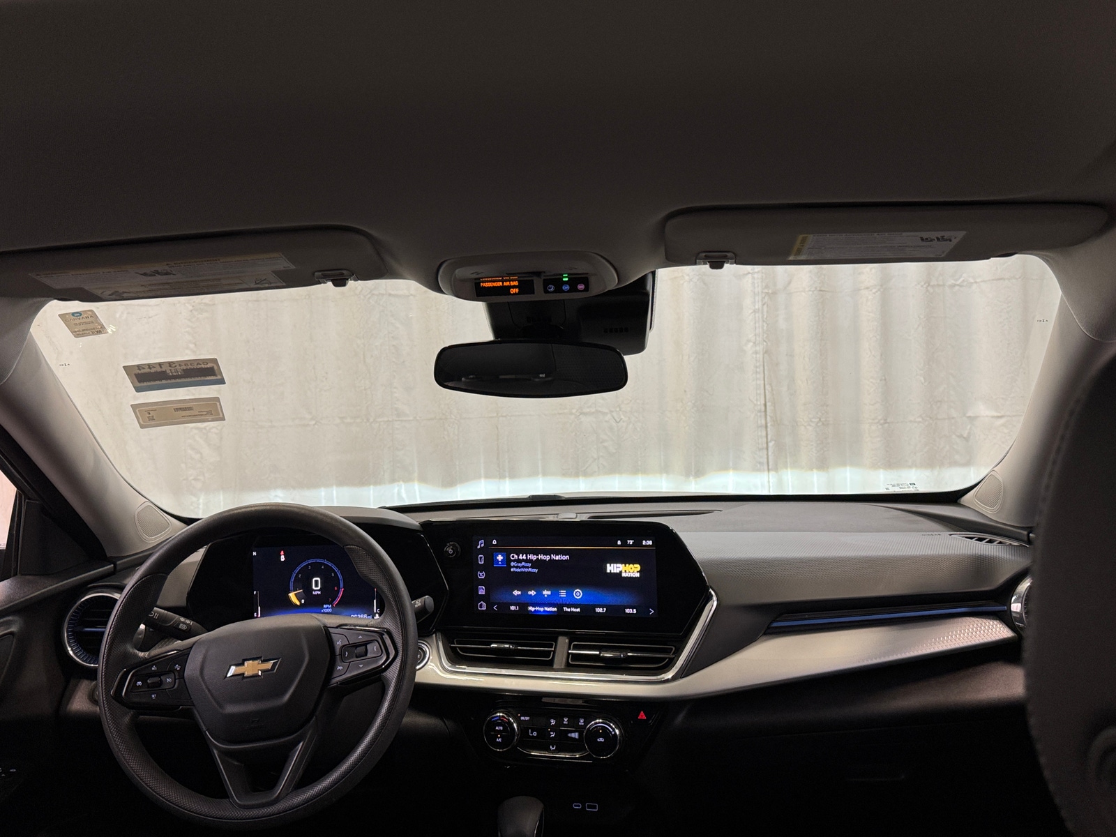 Thumbnail: 2025 Chevrolet Trax - 3