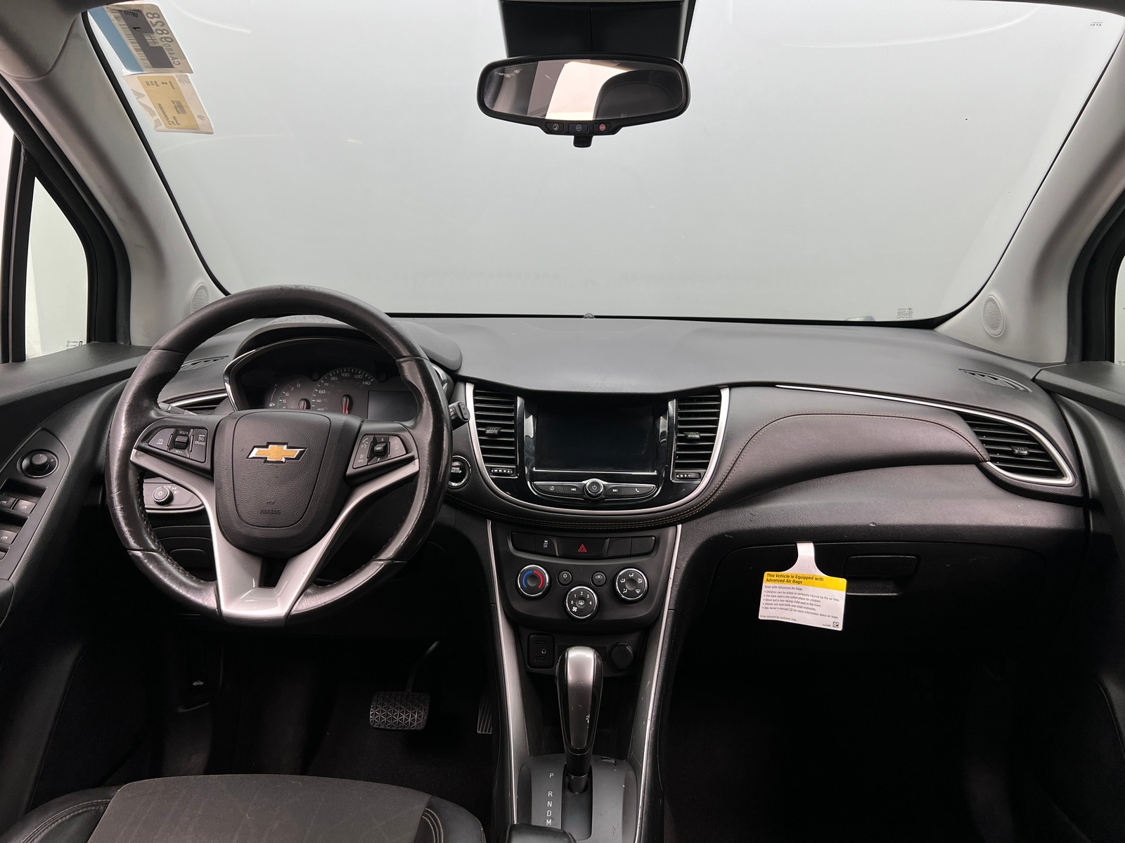 Thumbnail: 2022 Chevrolet Trax - 3