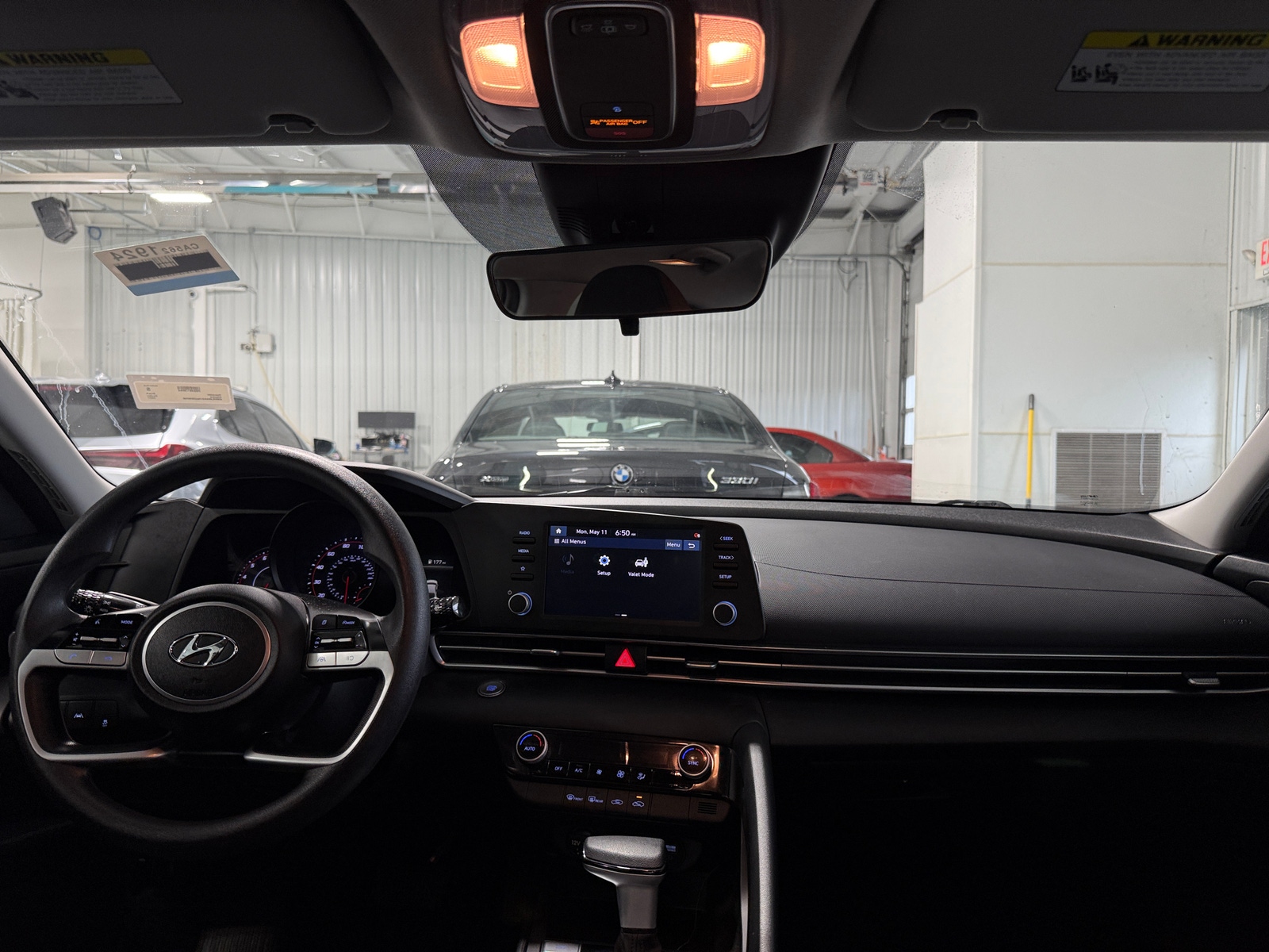 Thumbnail: 2022 Hyundai Elantra - 3