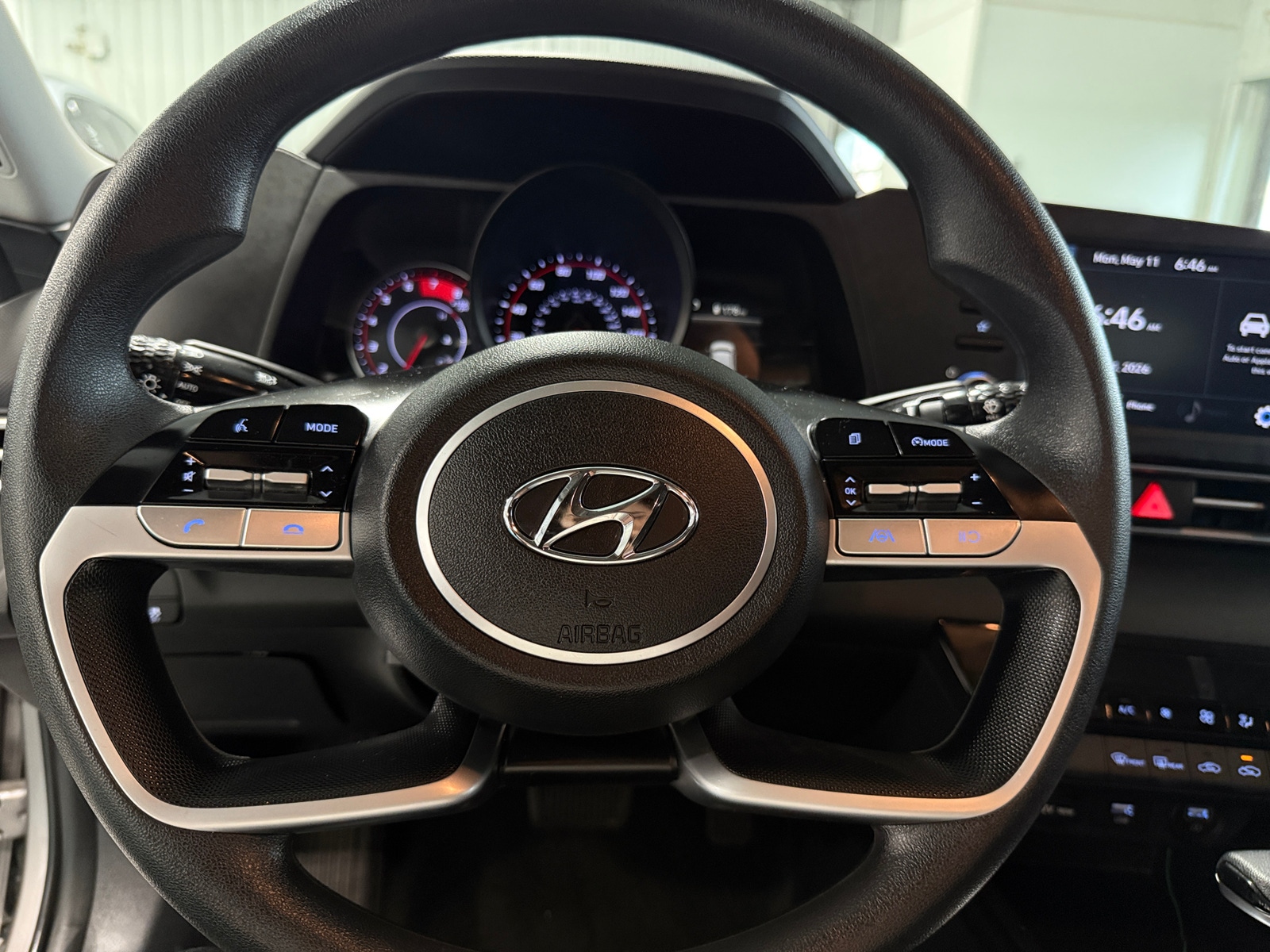 Thumbnail: 2022 Hyundai Elantra - 5
