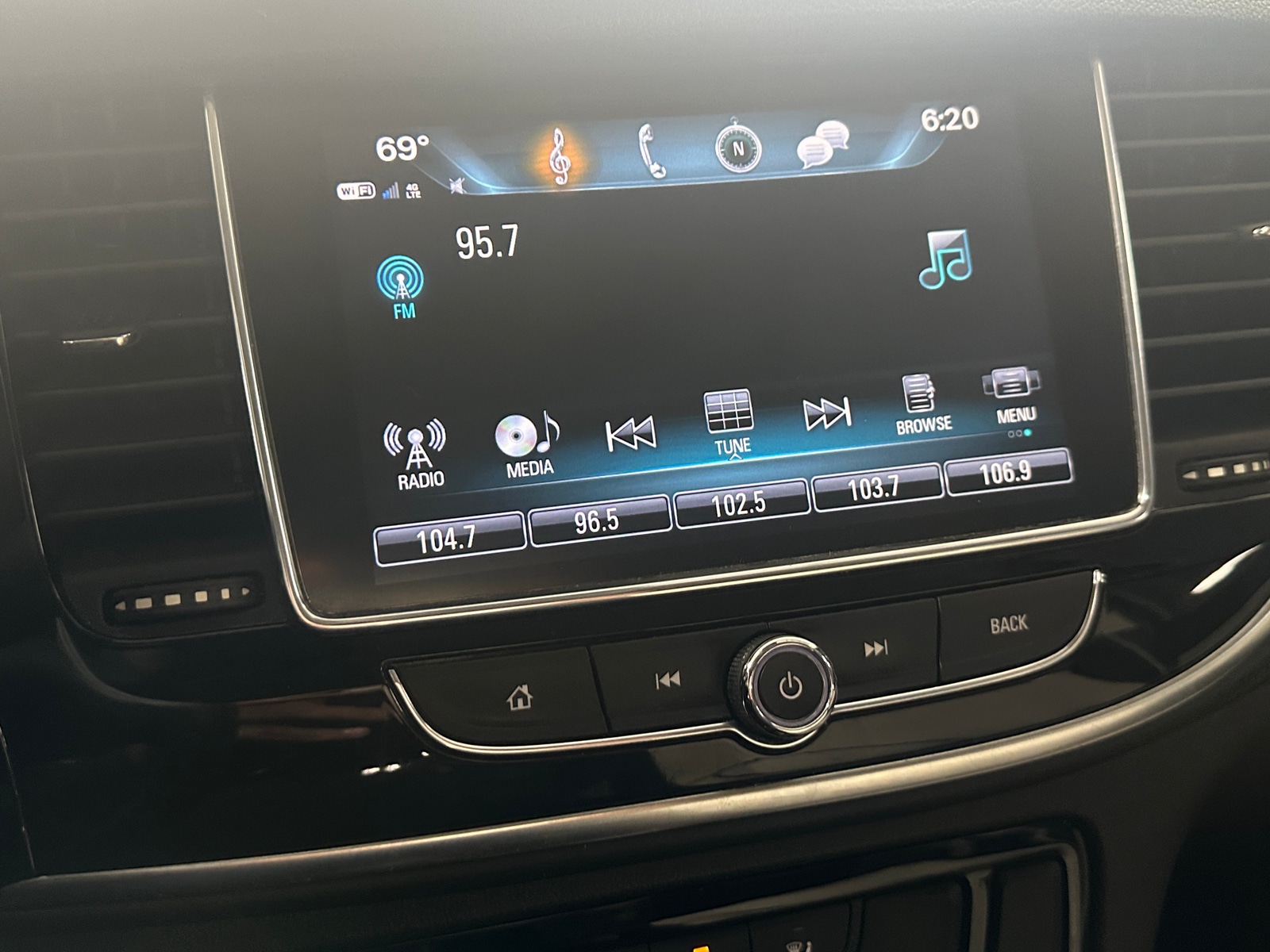Thumbnail: 2018 Buick Encore - 3