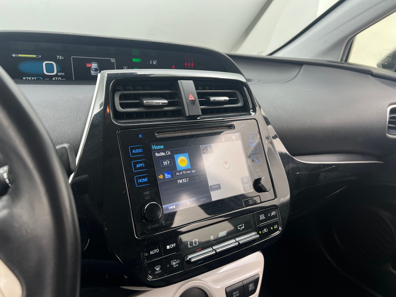 Thumbnail: 2018 Toyota Prius - 3