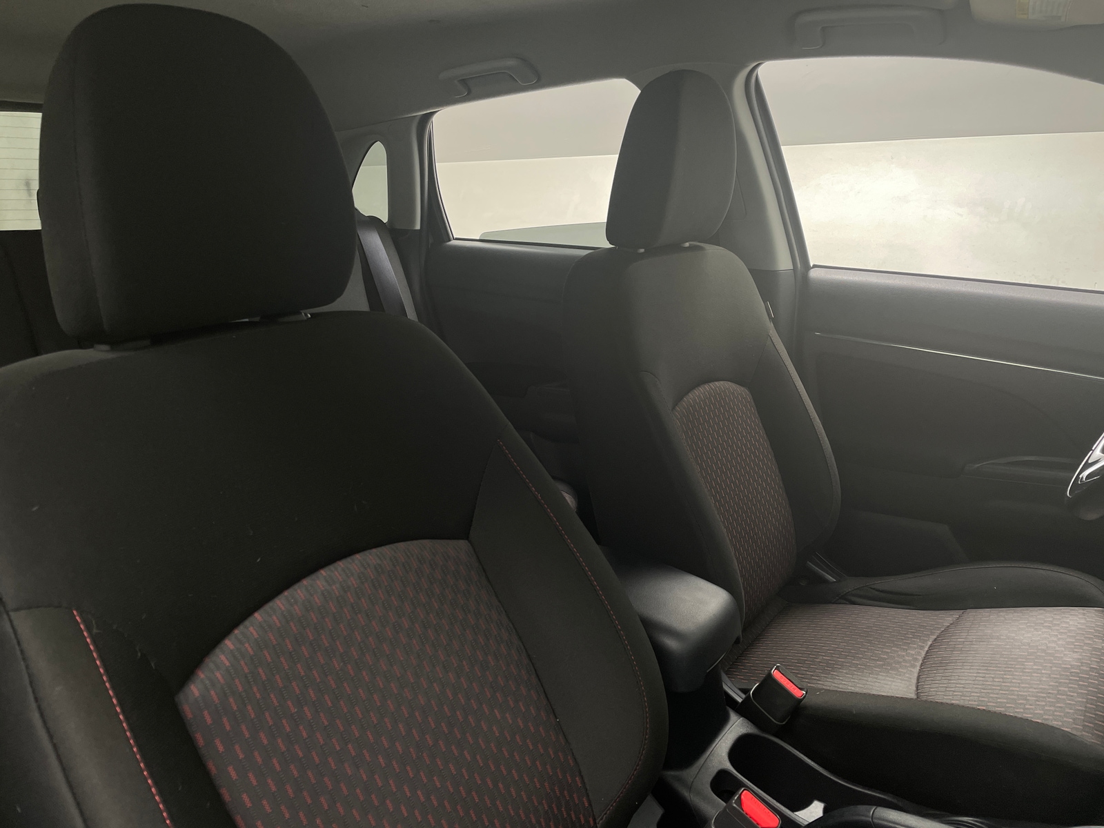 Thumbnail: 2017 Mitsubishi Outlander Sport - 2
