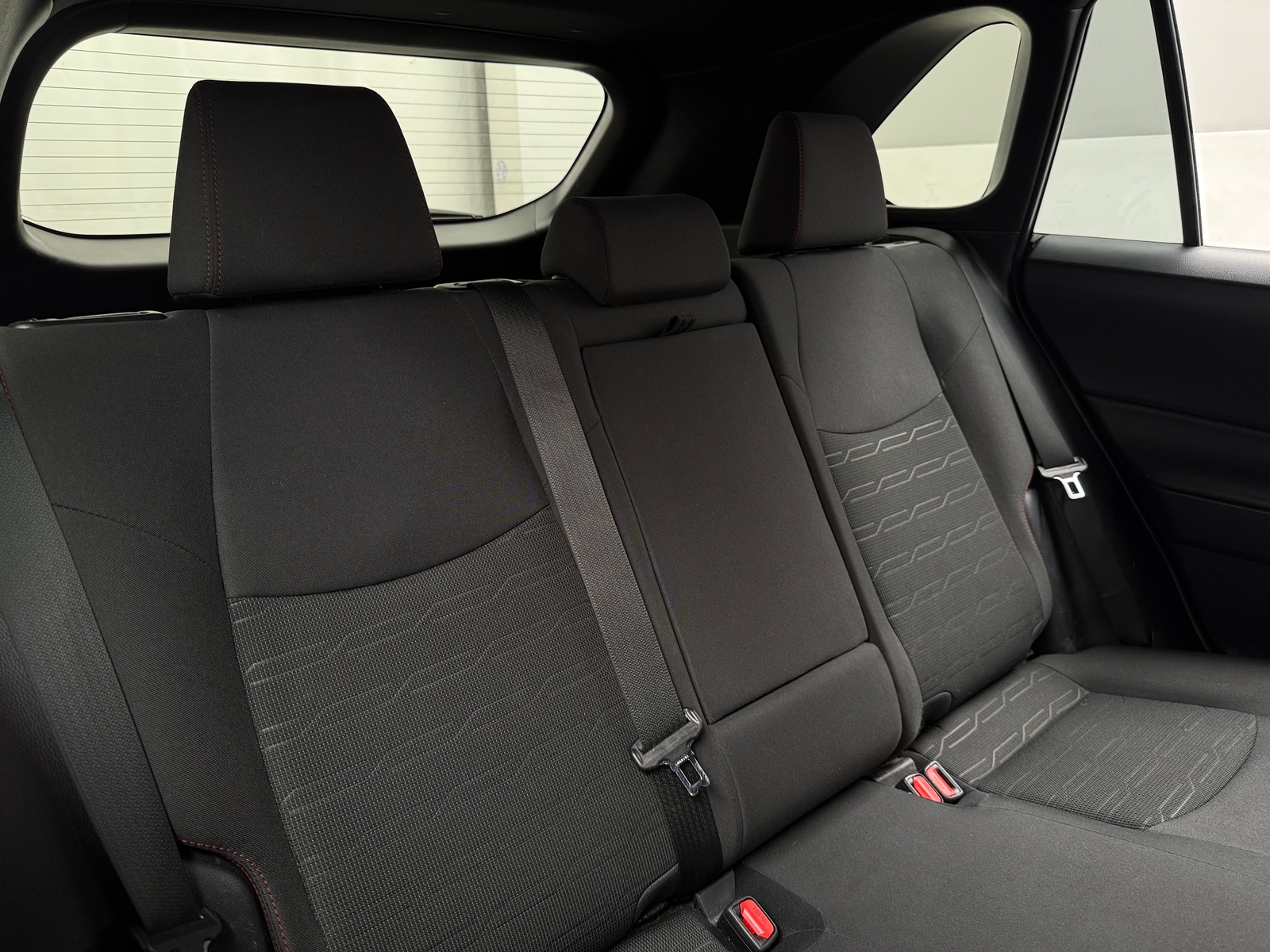 Thumbnail: 2021 Toyota RAV4 - 6