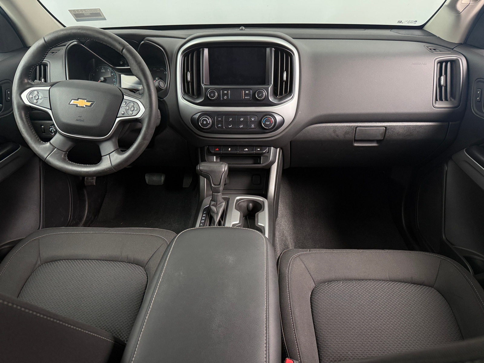 Thumbnail: 2021 Chevrolet Colorado - 3