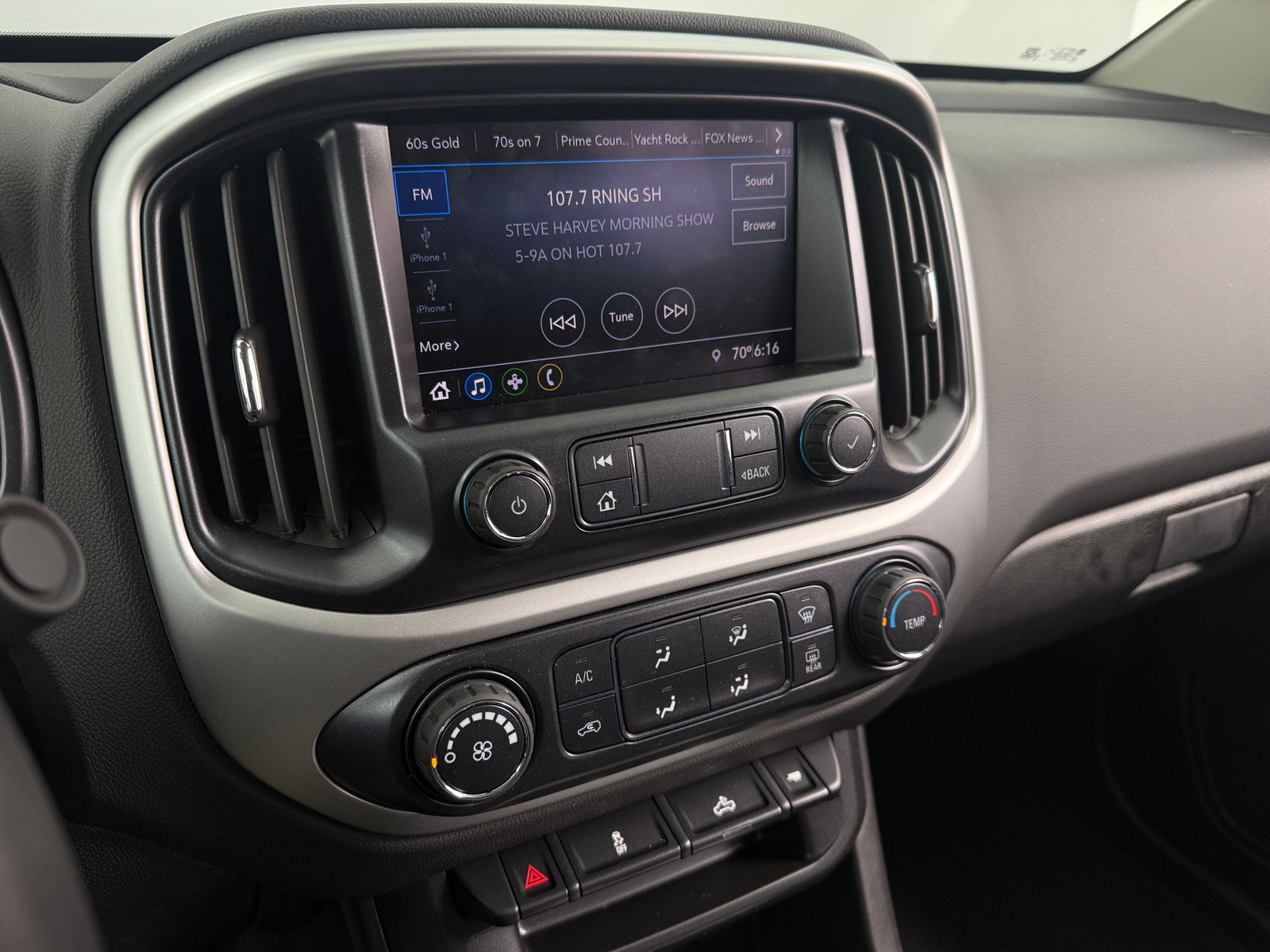 Thumbnail: 2021 Chevrolet Colorado - 4