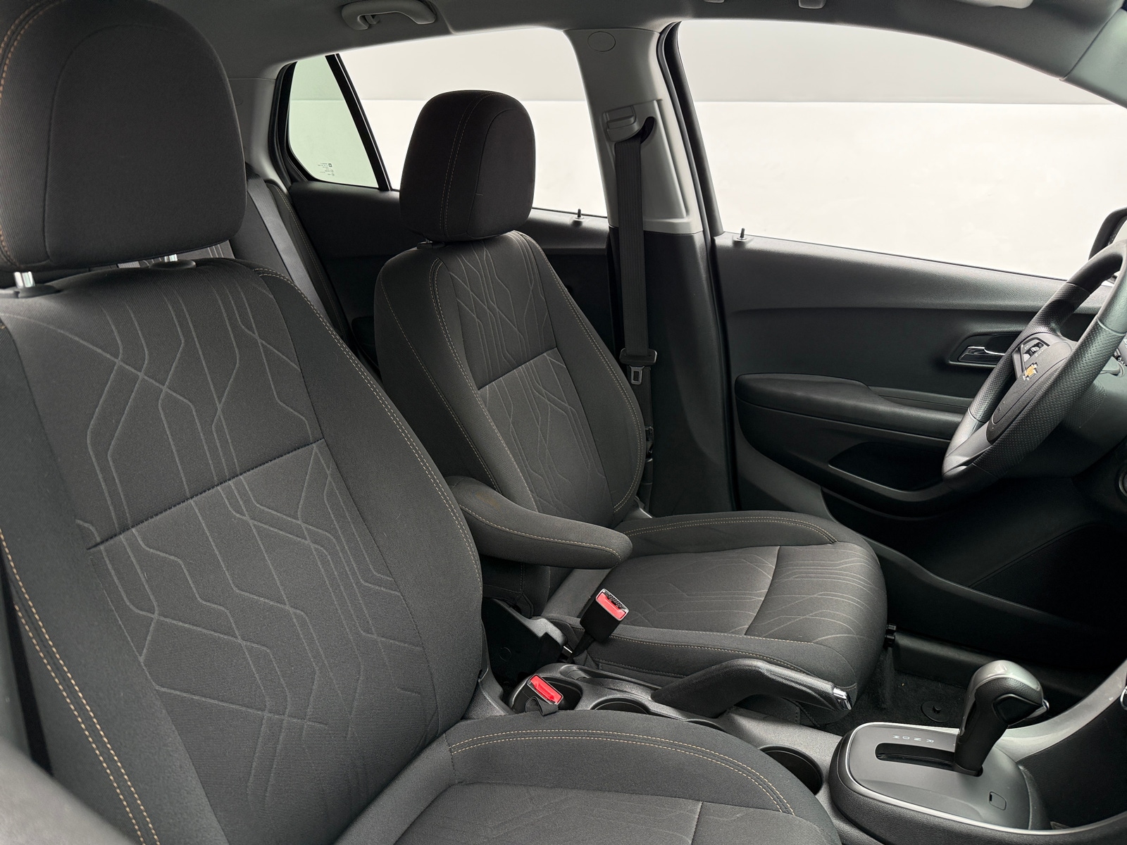 Thumbnail: 2020 Chevrolet Trax - 2