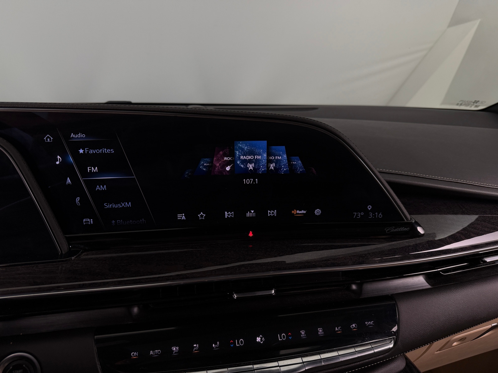 Thumbnail: 2022 Cadillac Escalade - 3