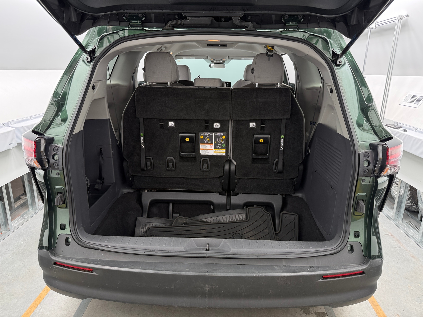 Thumbnail: 2022 Toyota Sienna - 7