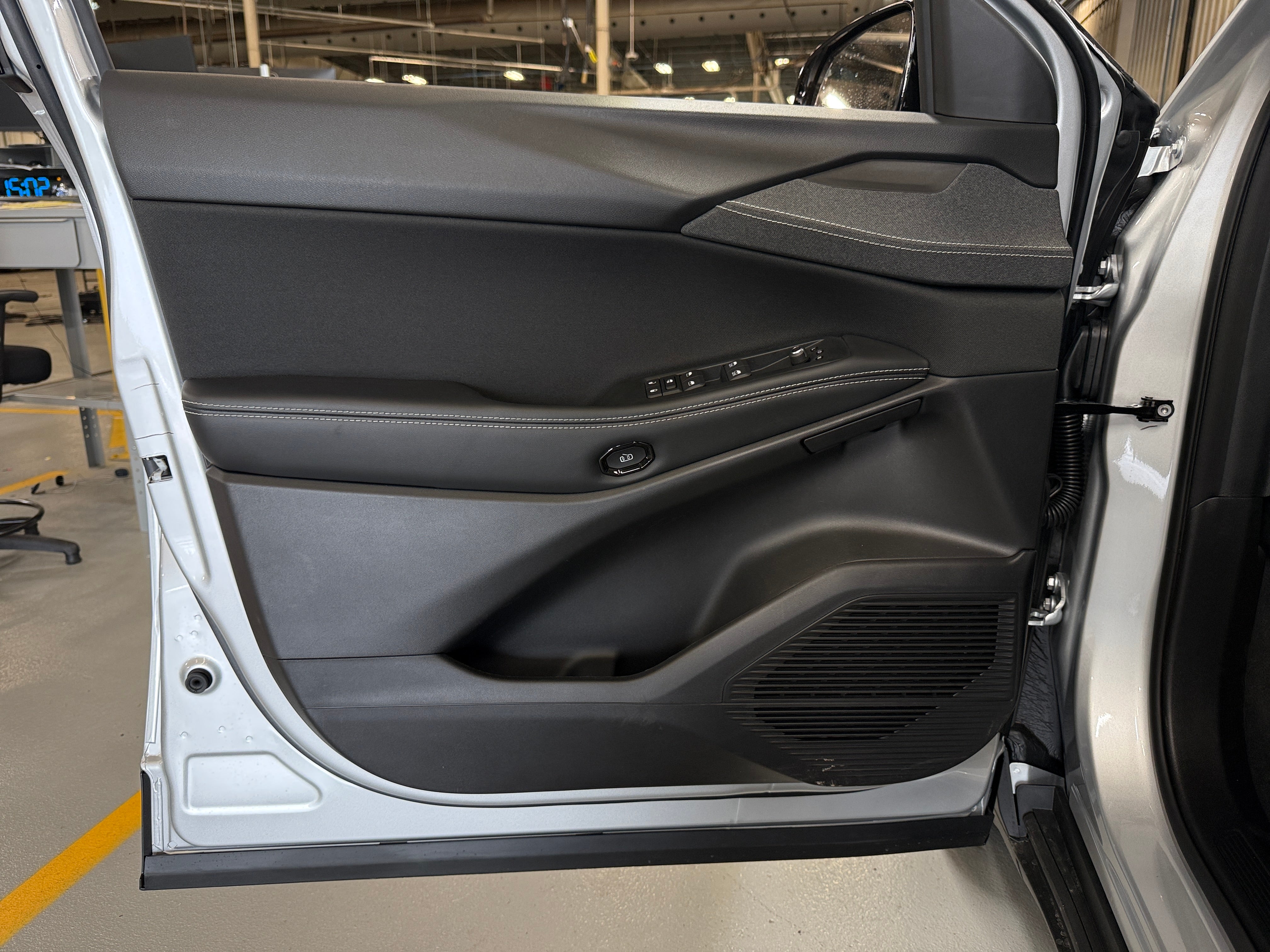 2026 Jeep Cherokee Laredo - Photo 2