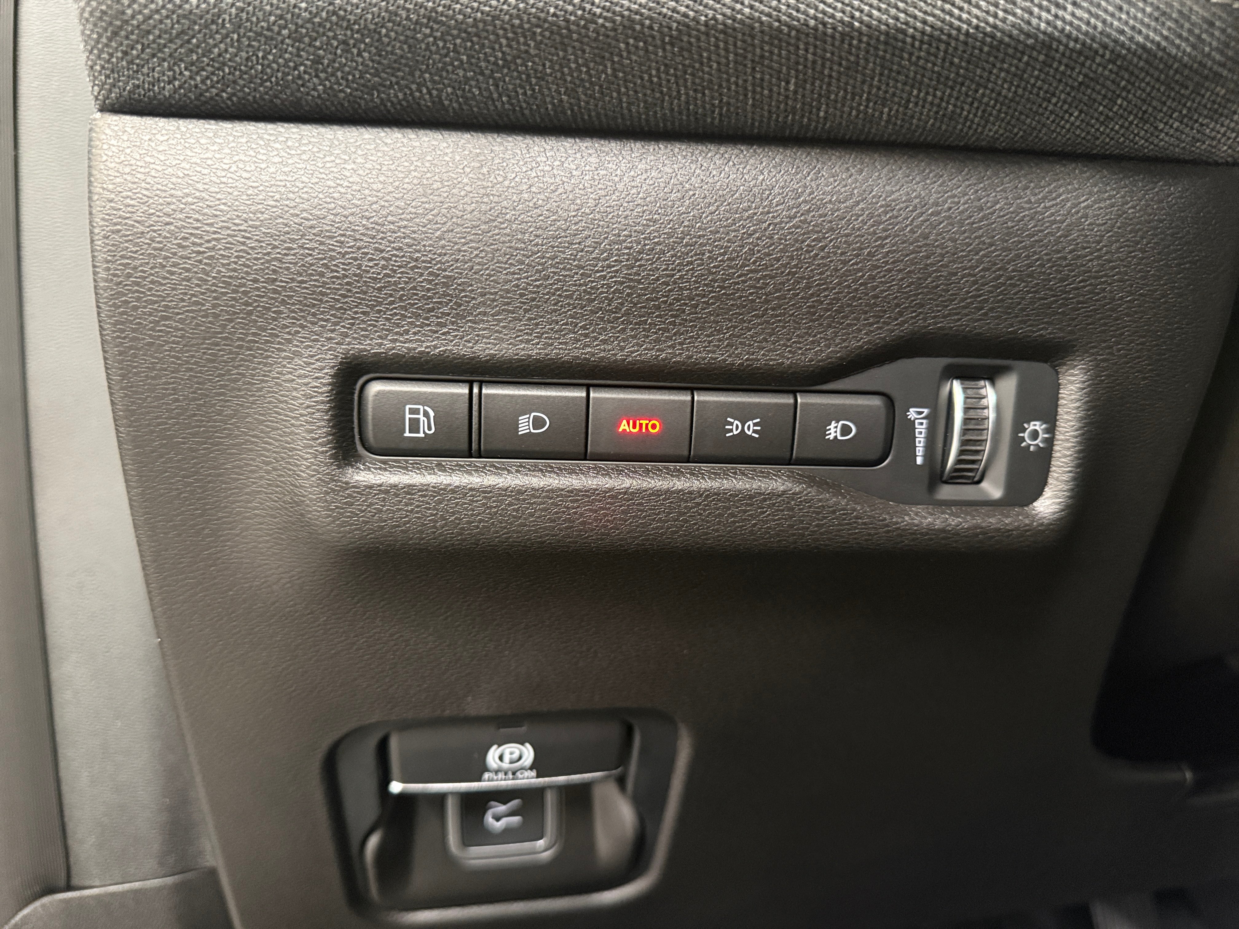 2026 Jeep Cherokee Laredo - Photo 11