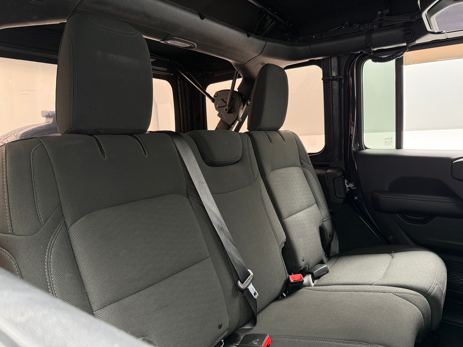 Thumbnail: 2018 Jeep Wrangler - 6