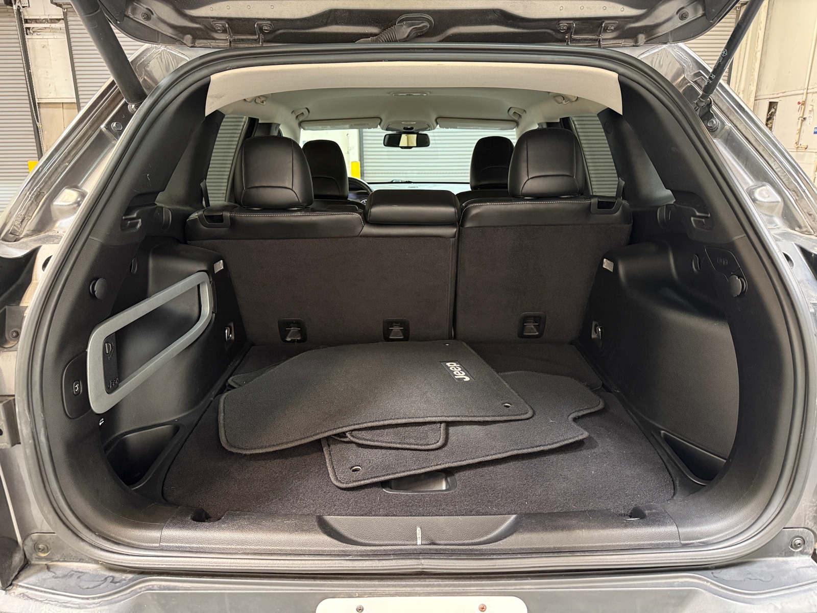 Thumbnail: 2014 Jeep Cherokee - 6