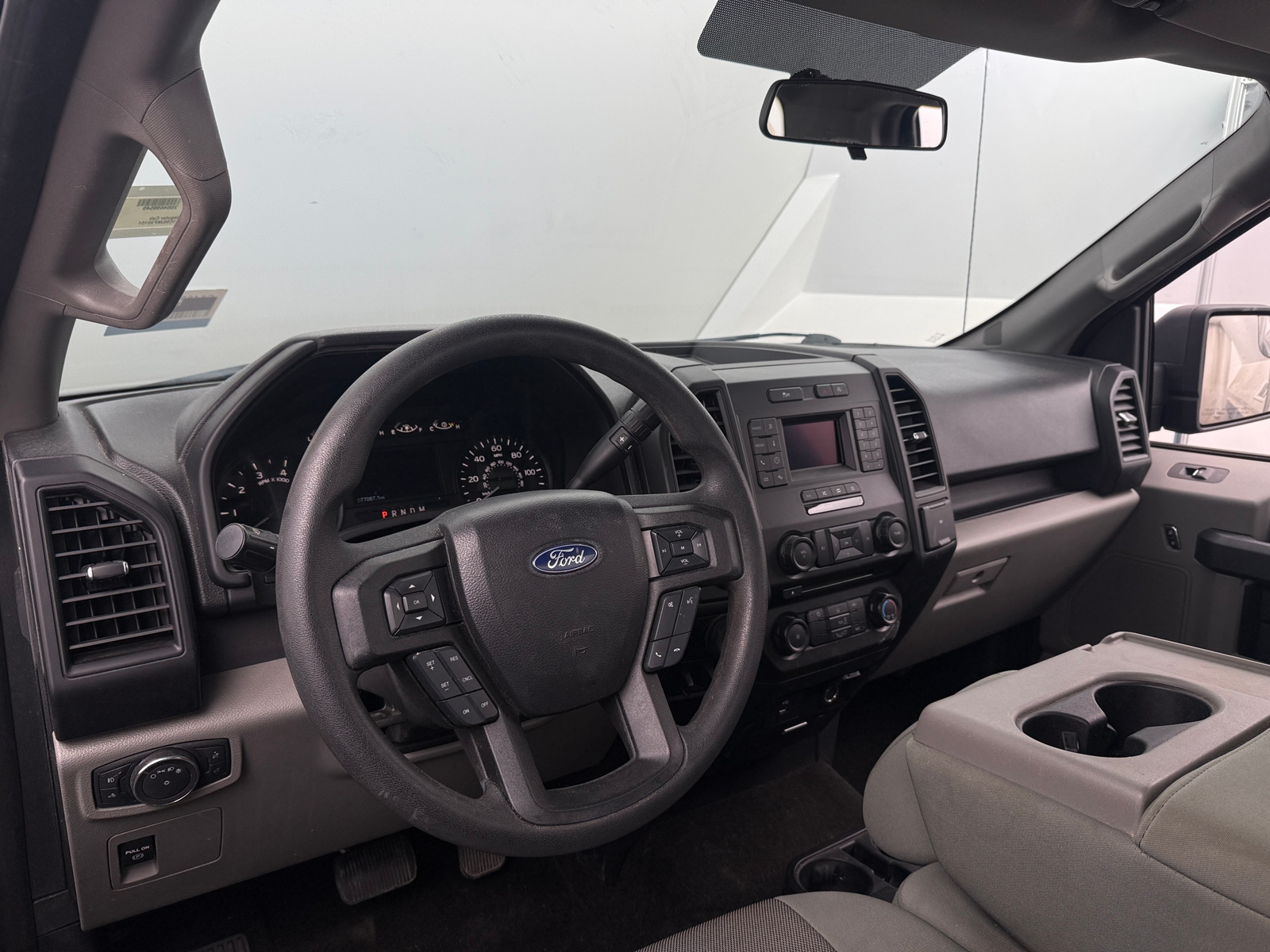 Thumbnail: 2018 Ford Econoline - 3