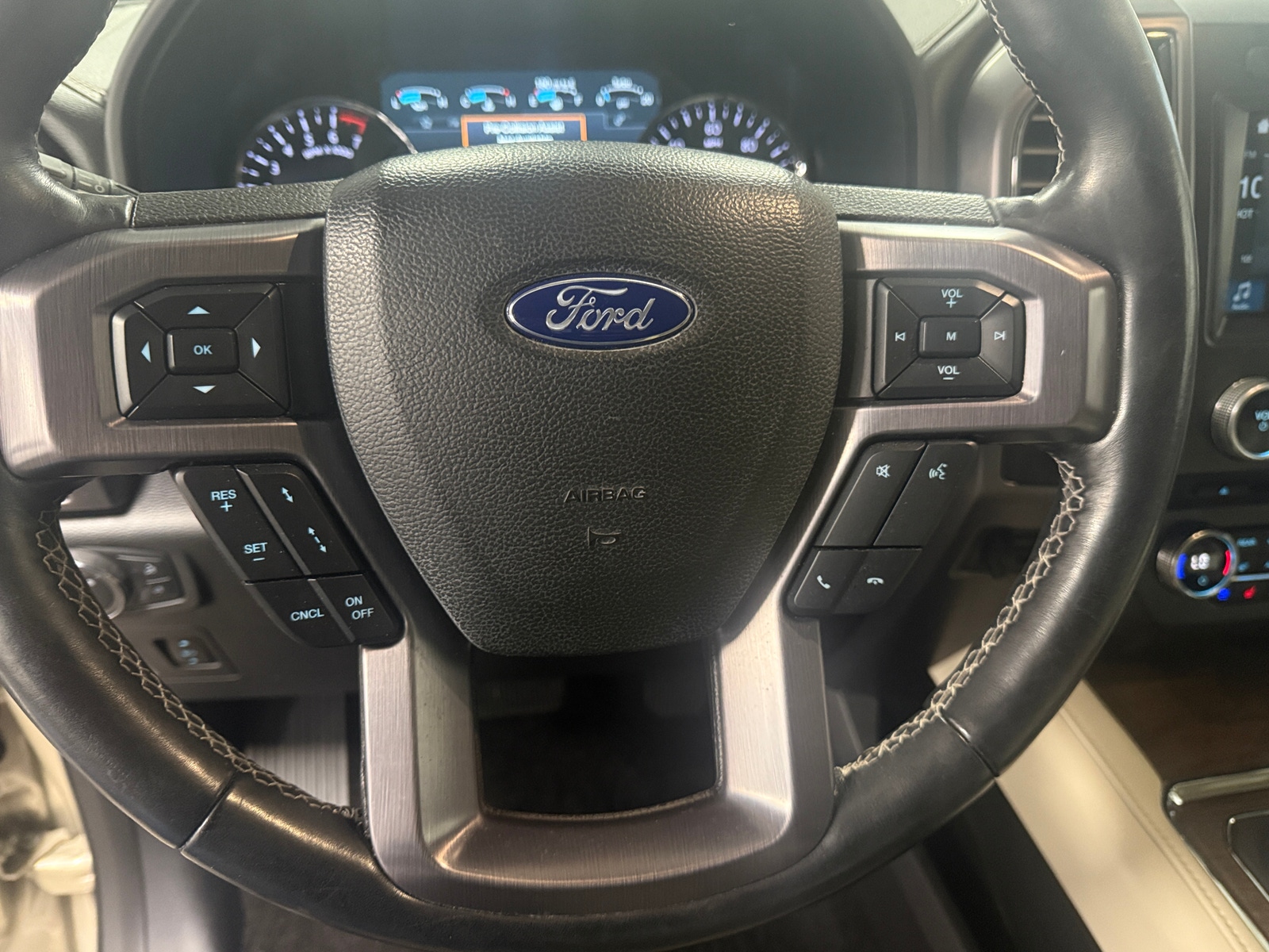 Thumbnail: 2018 Ford Expedition - 4