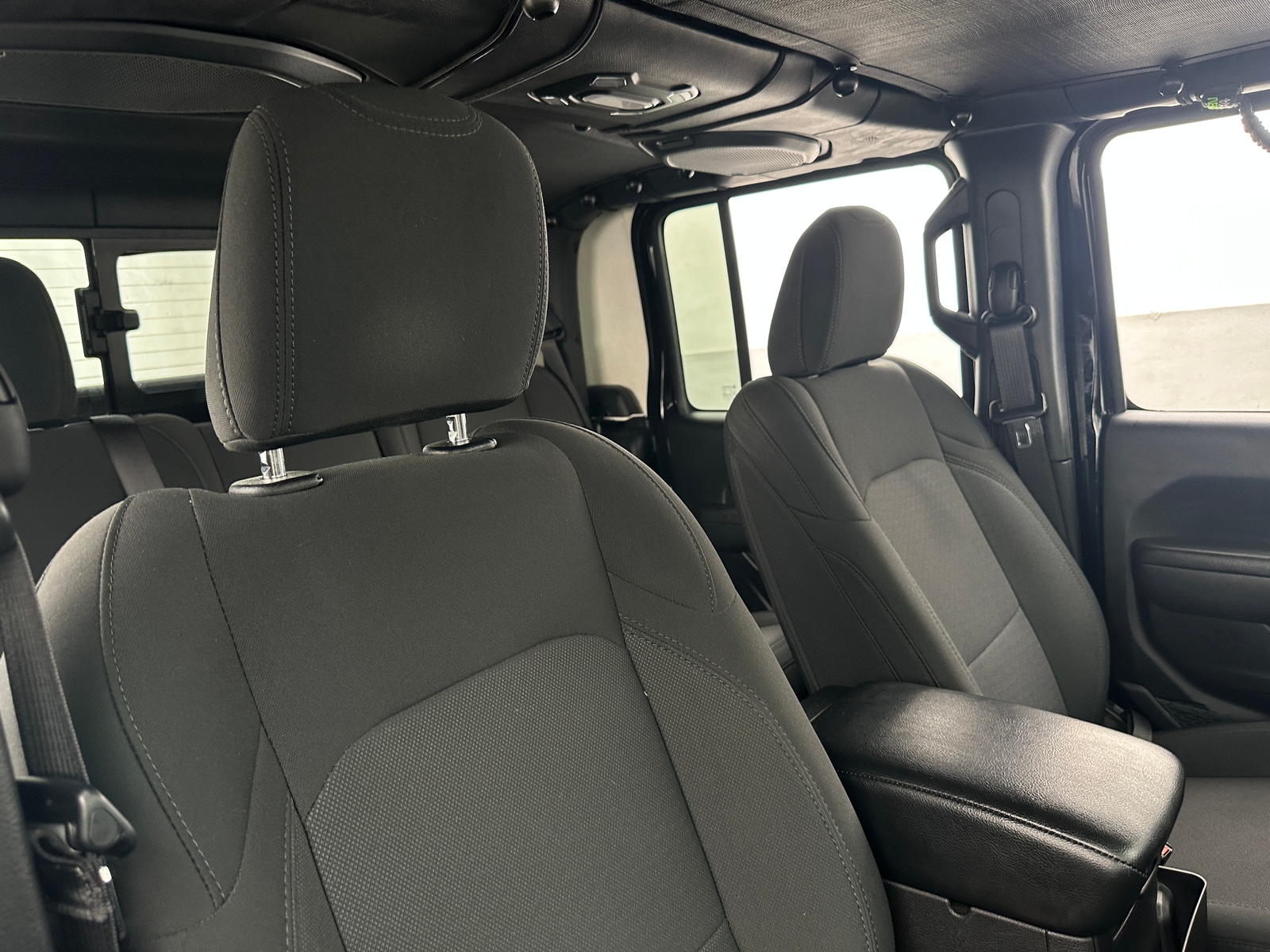 Thumbnail: 2022 Jeep Gladiator - 2