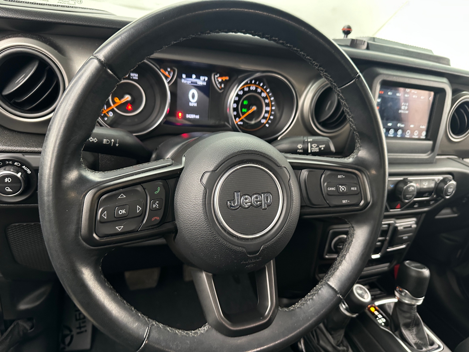Thumbnail: 2022 Jeep Gladiator - 5