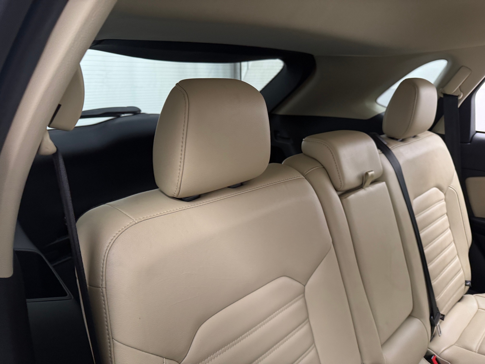 Thumbnail: 2016 Ford Edge - 6