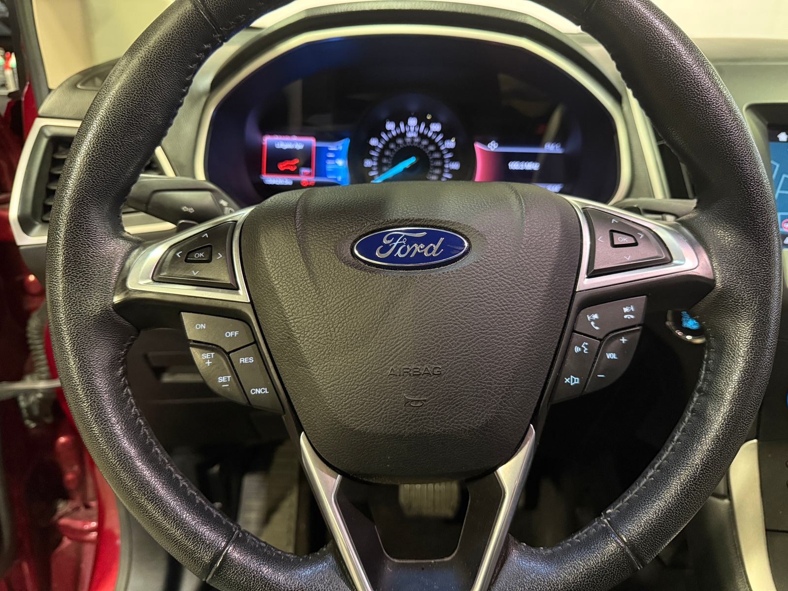 Thumbnail: 2016 Ford Edge - 5