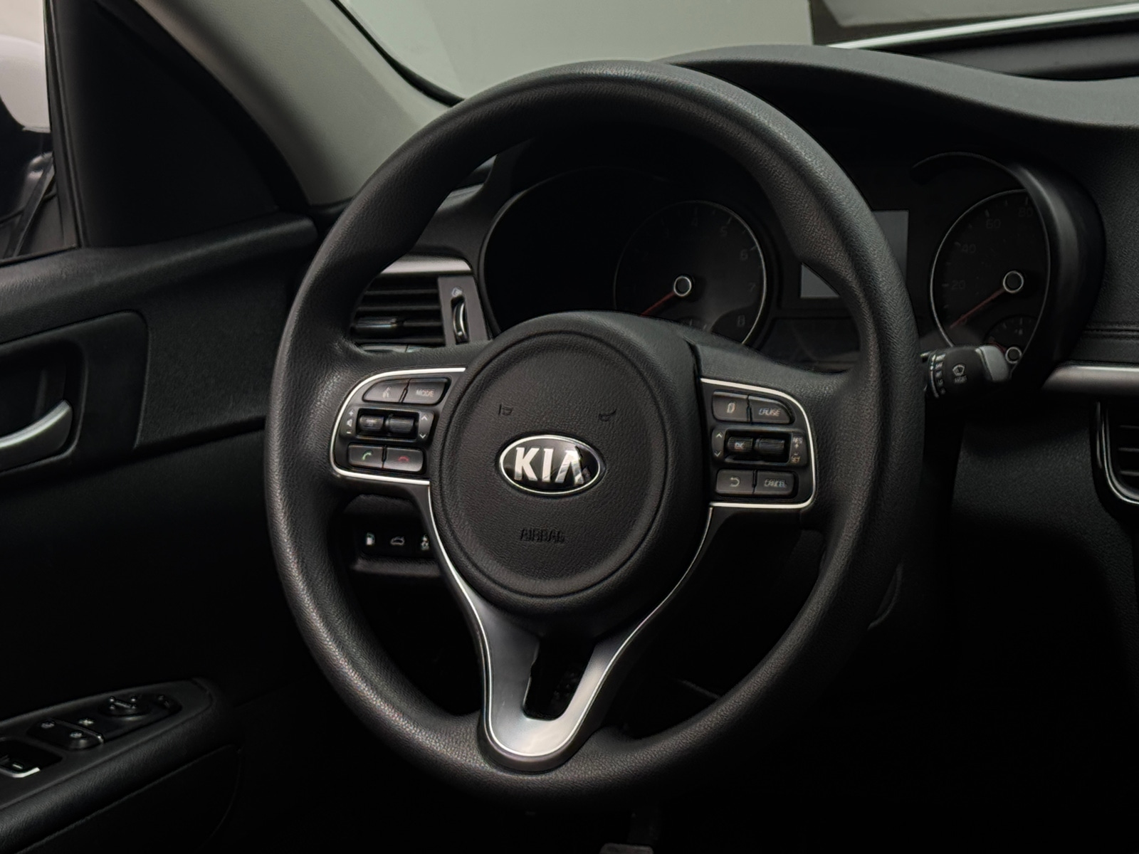 Thumbnail: 2016 Kia Optima - 5