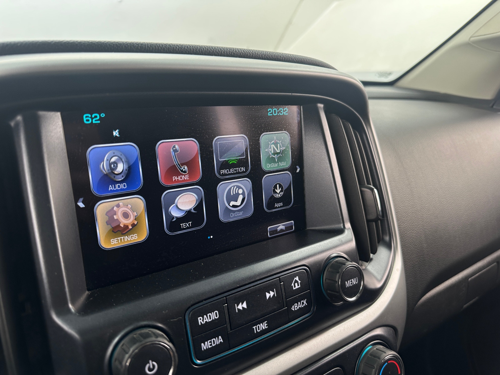 Thumbnail: 2018 Chevrolet Colorado - 4