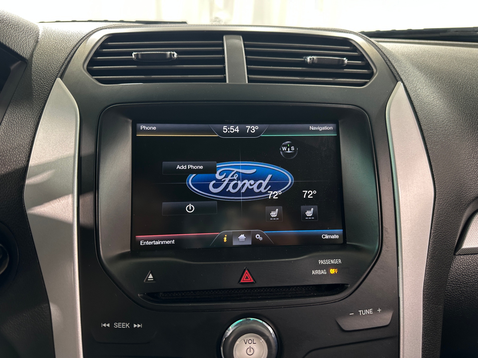 Thumbnail: 2015 Ford Explorer - 3