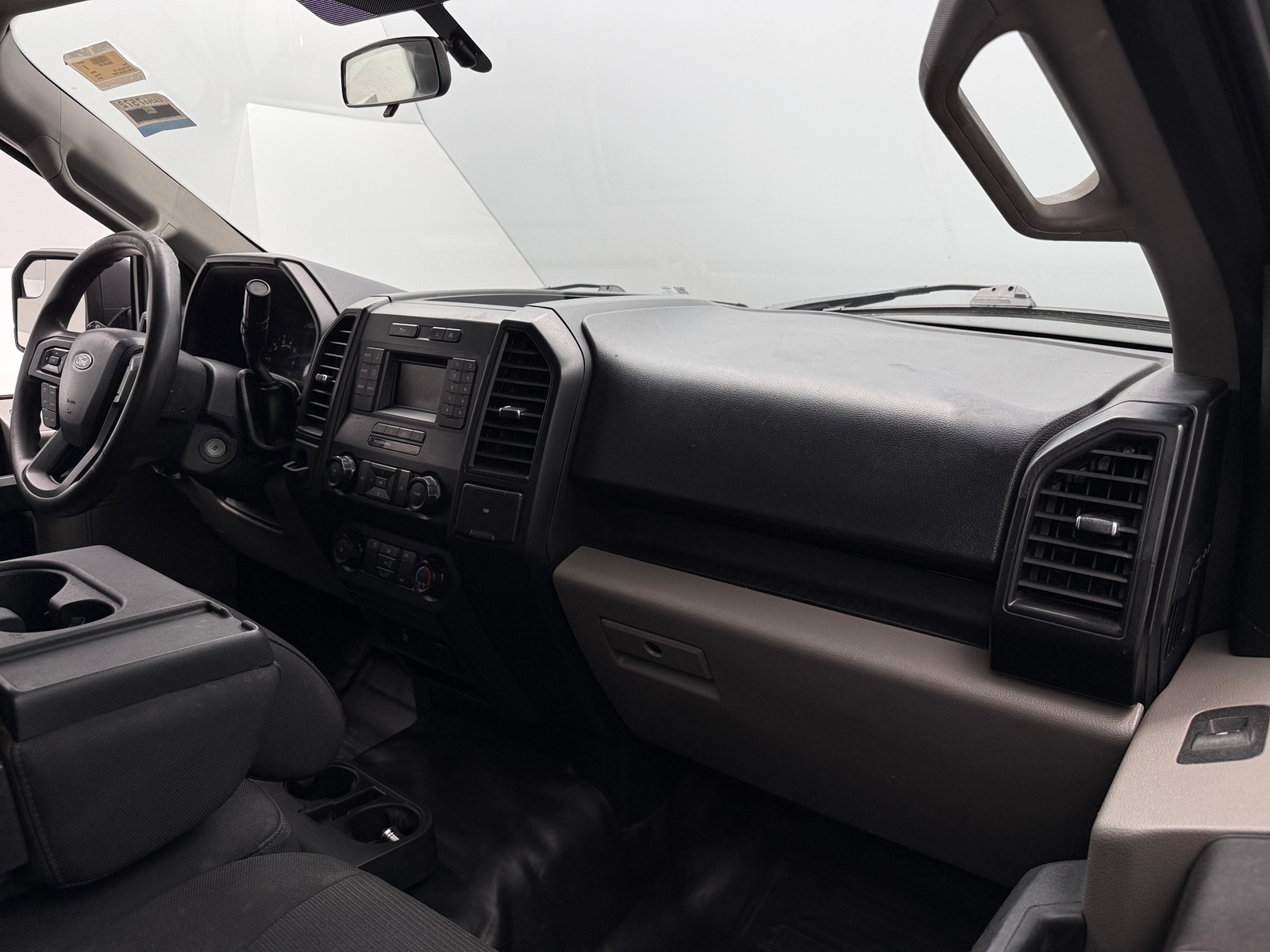 Thumbnail: 2019 Ford Econoline - 3