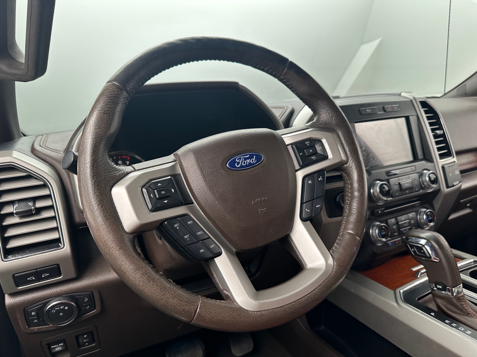 Thumbnail: 2018 Ford Econoline - 4