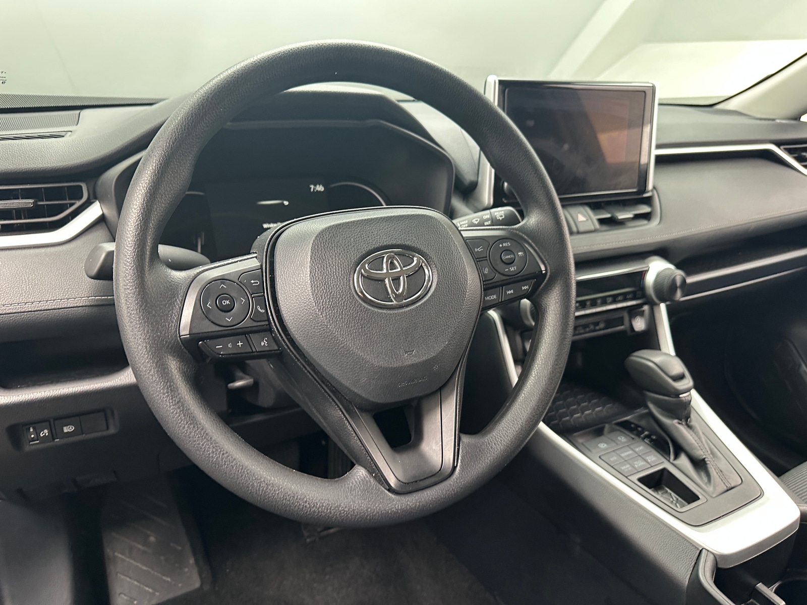 Thumbnail: 2025 Toyota RAV4 - 5