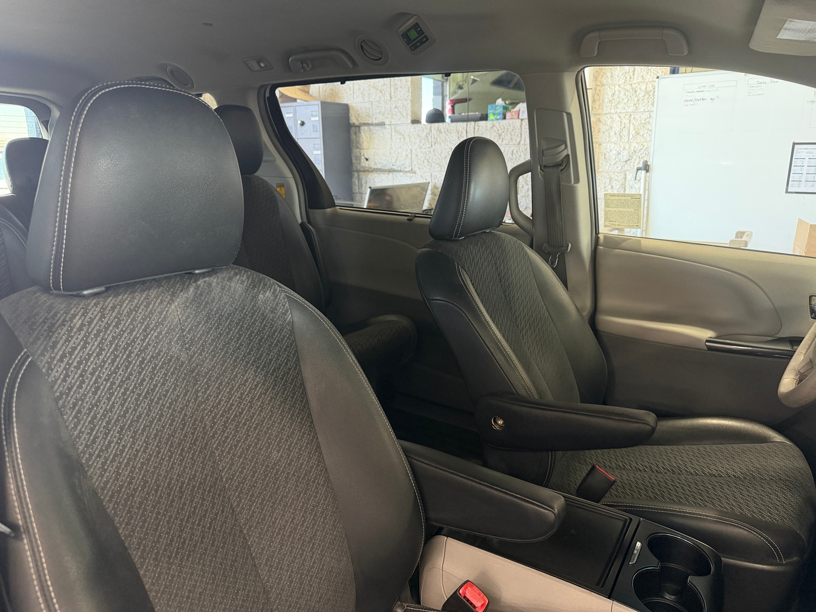 Thumbnail: 2014 Toyota Sienna - 2