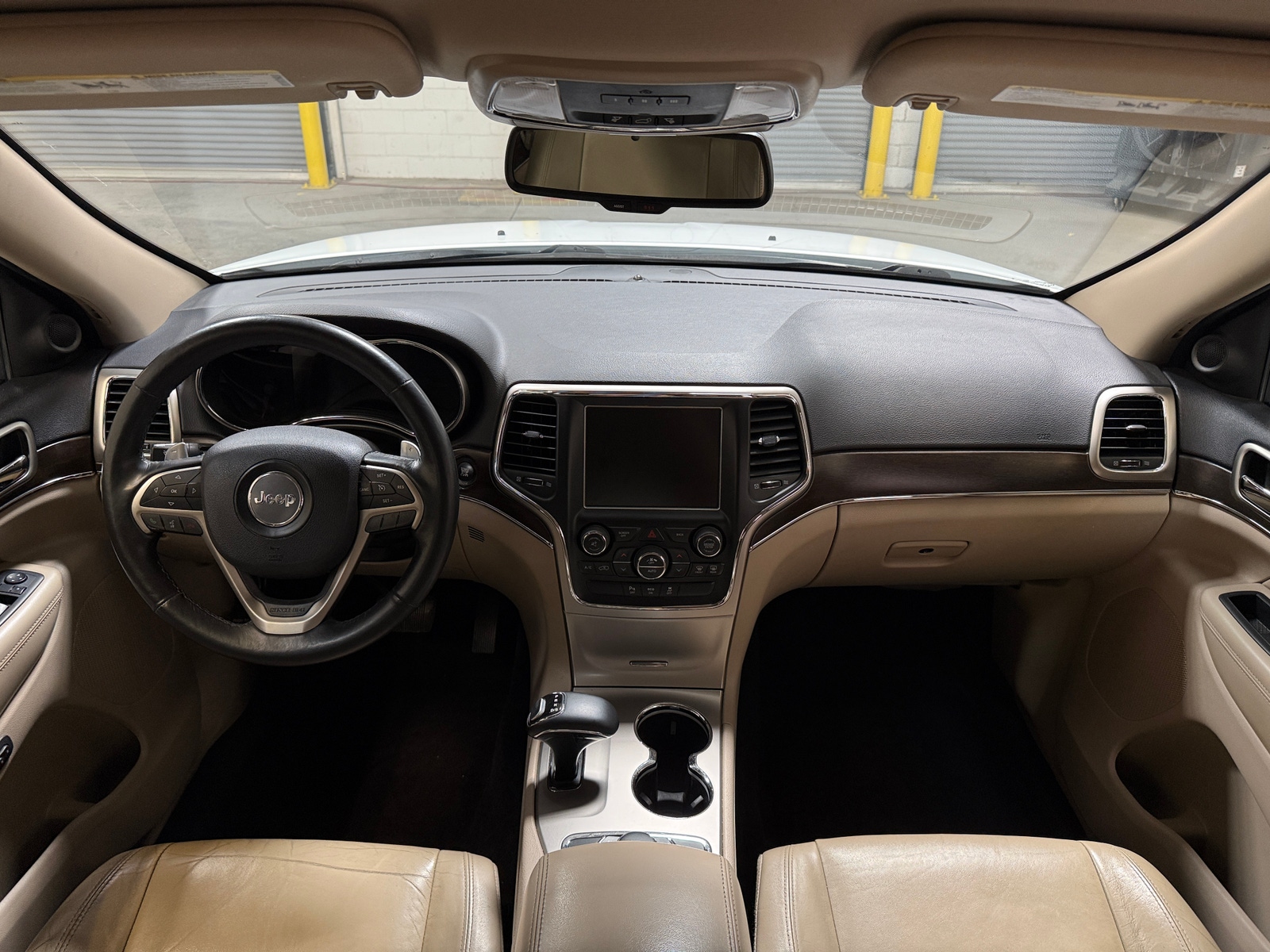 Thumbnail: 2015 Jeep Grand Cherokee - 2