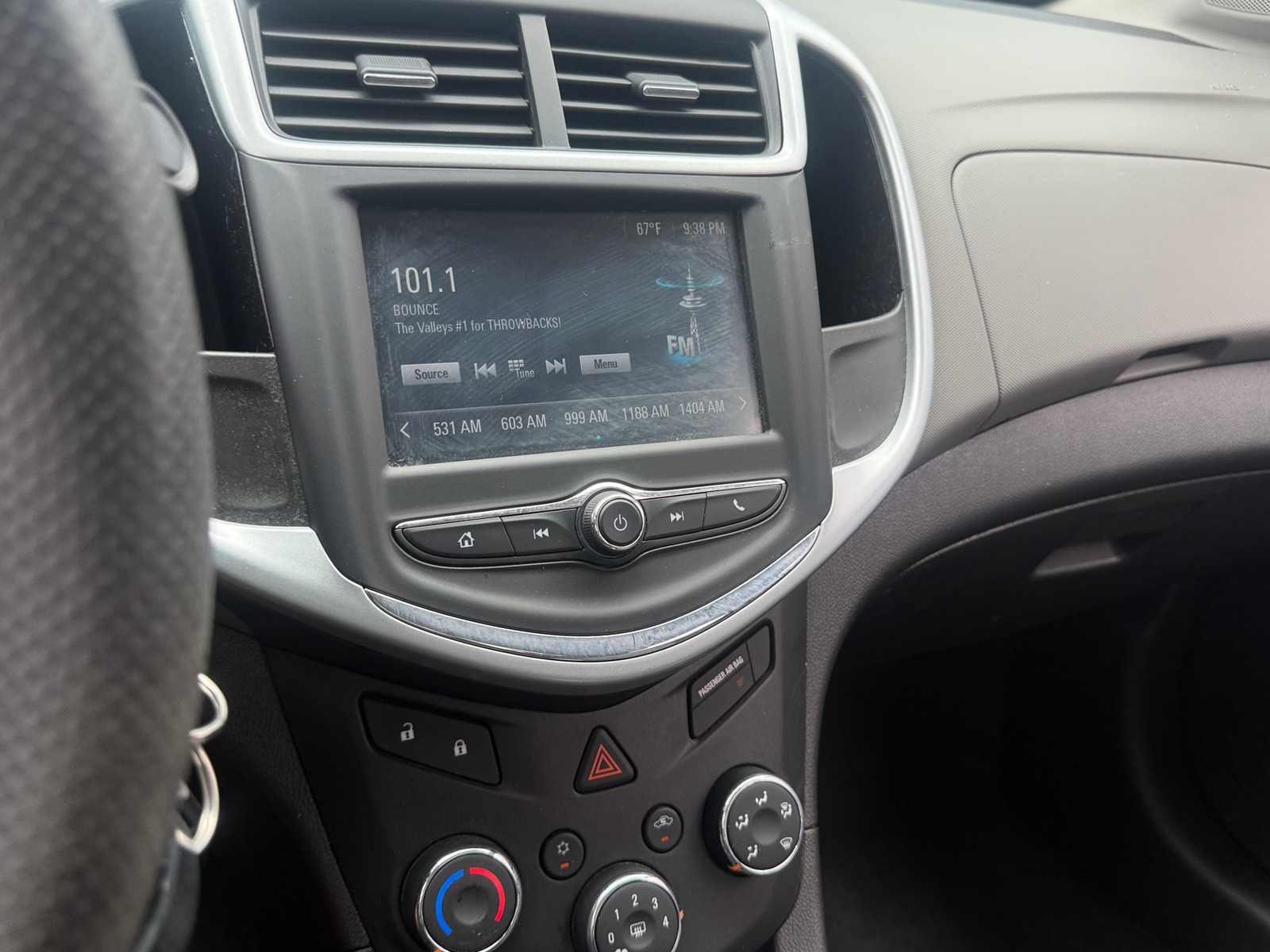 Thumbnail: 2017 Chevrolet Sonic - 4