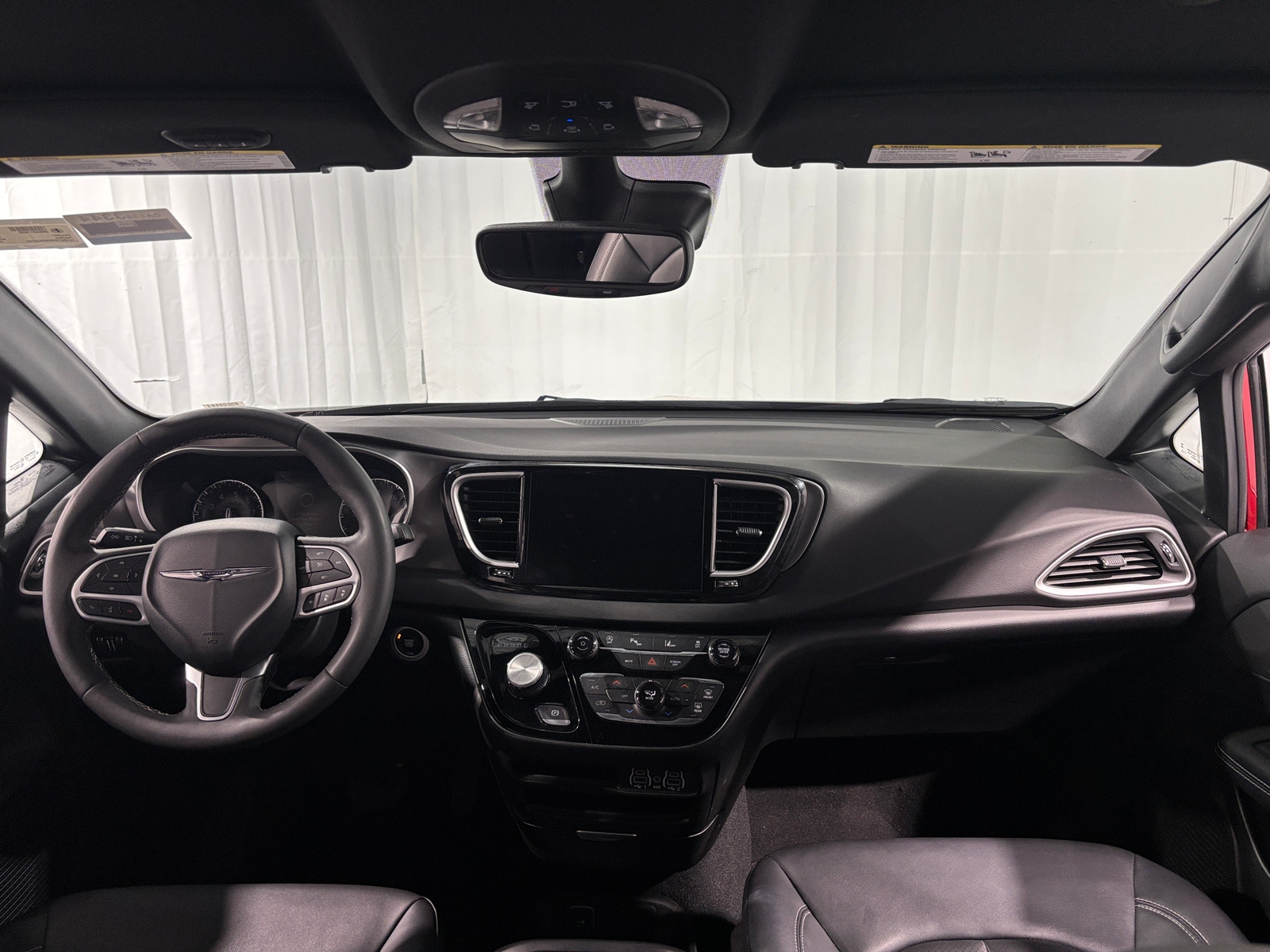 Thumbnail: 2025 Chrysler Pacifica - 2