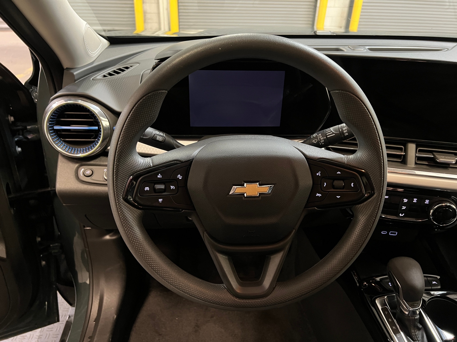 Thumbnail: 2025 Chevrolet Trax - 5